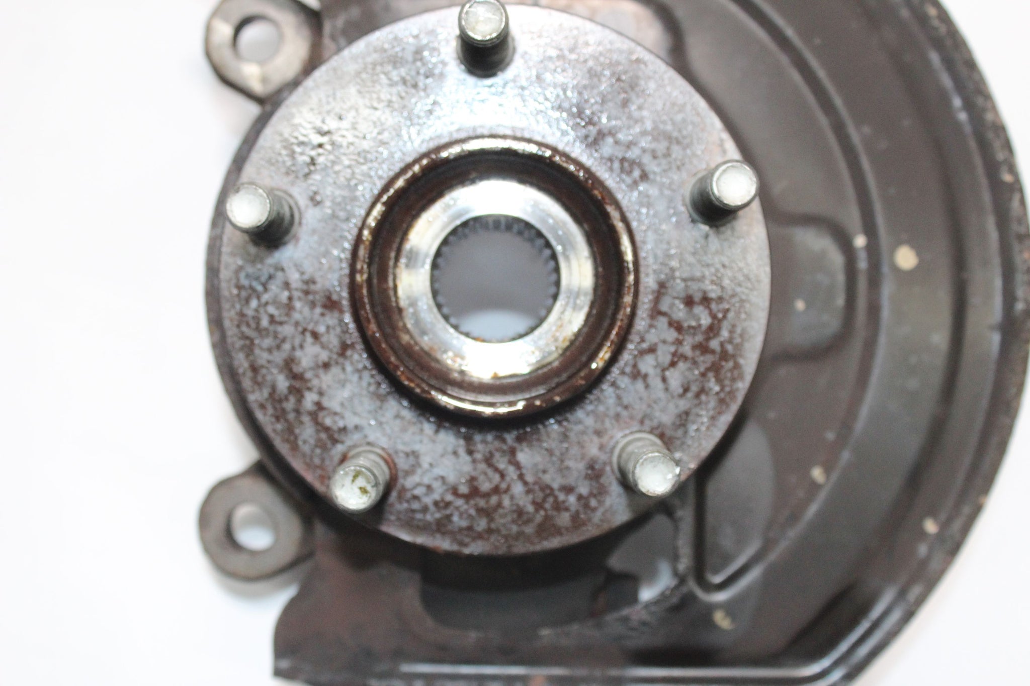 2012 NISSAN QASHQAI +2 1.5 Left side Front Wheel Hub