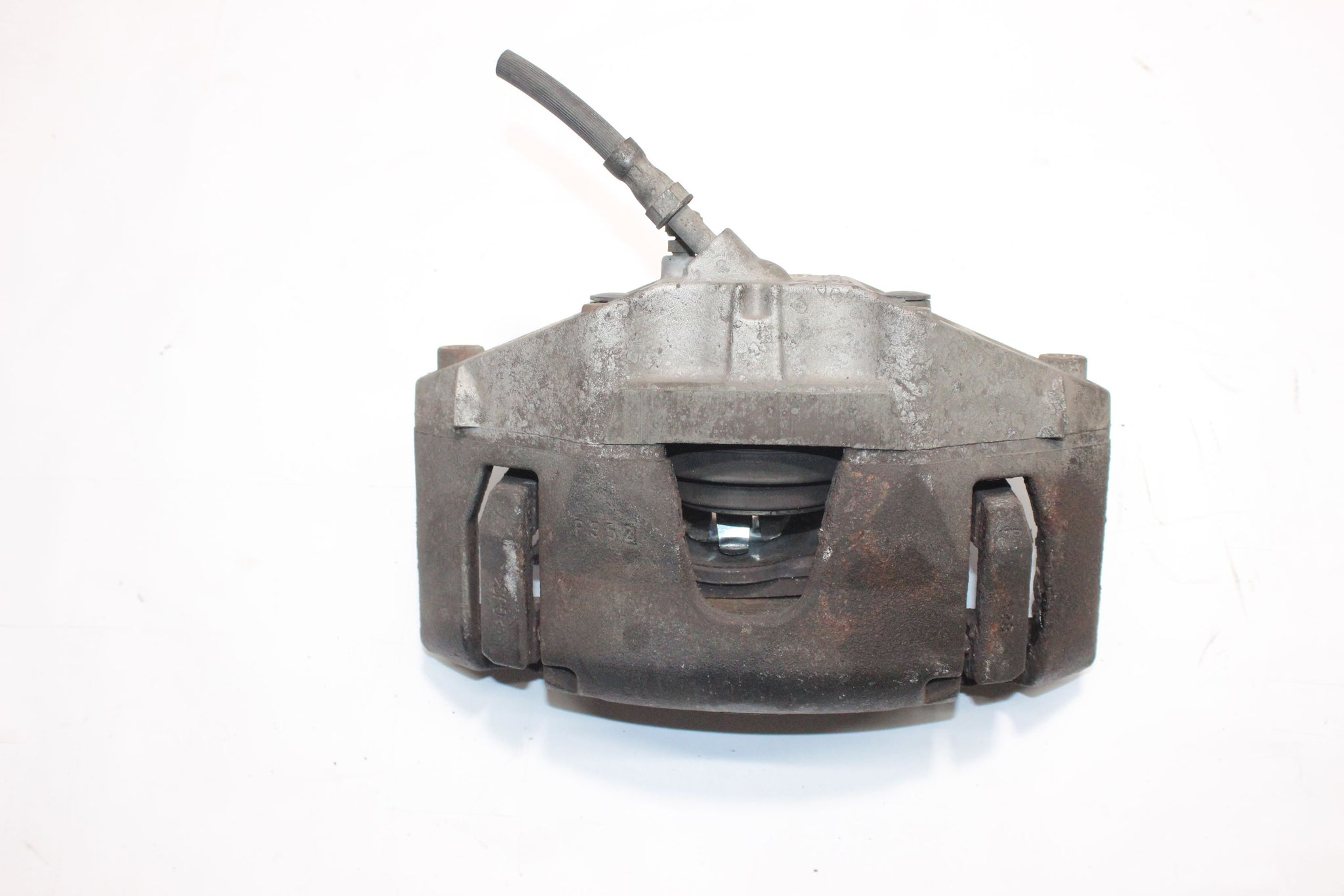 2013 VOLVO V40 2.0 RIGHT SIDE FRONT BRAKE CALIPER