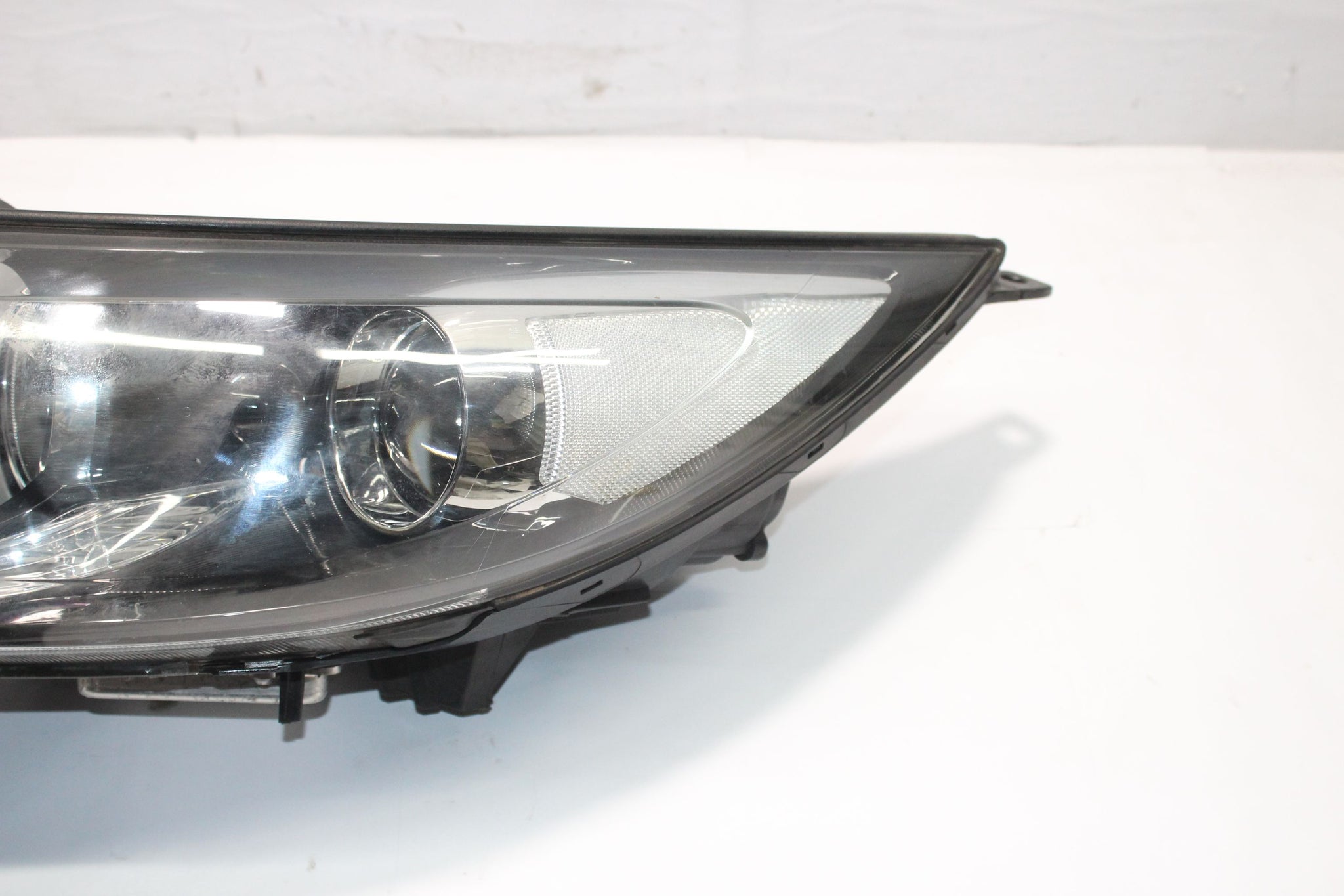 2014 KIA SPORTAGE Left side XENON Headlight 921013U310