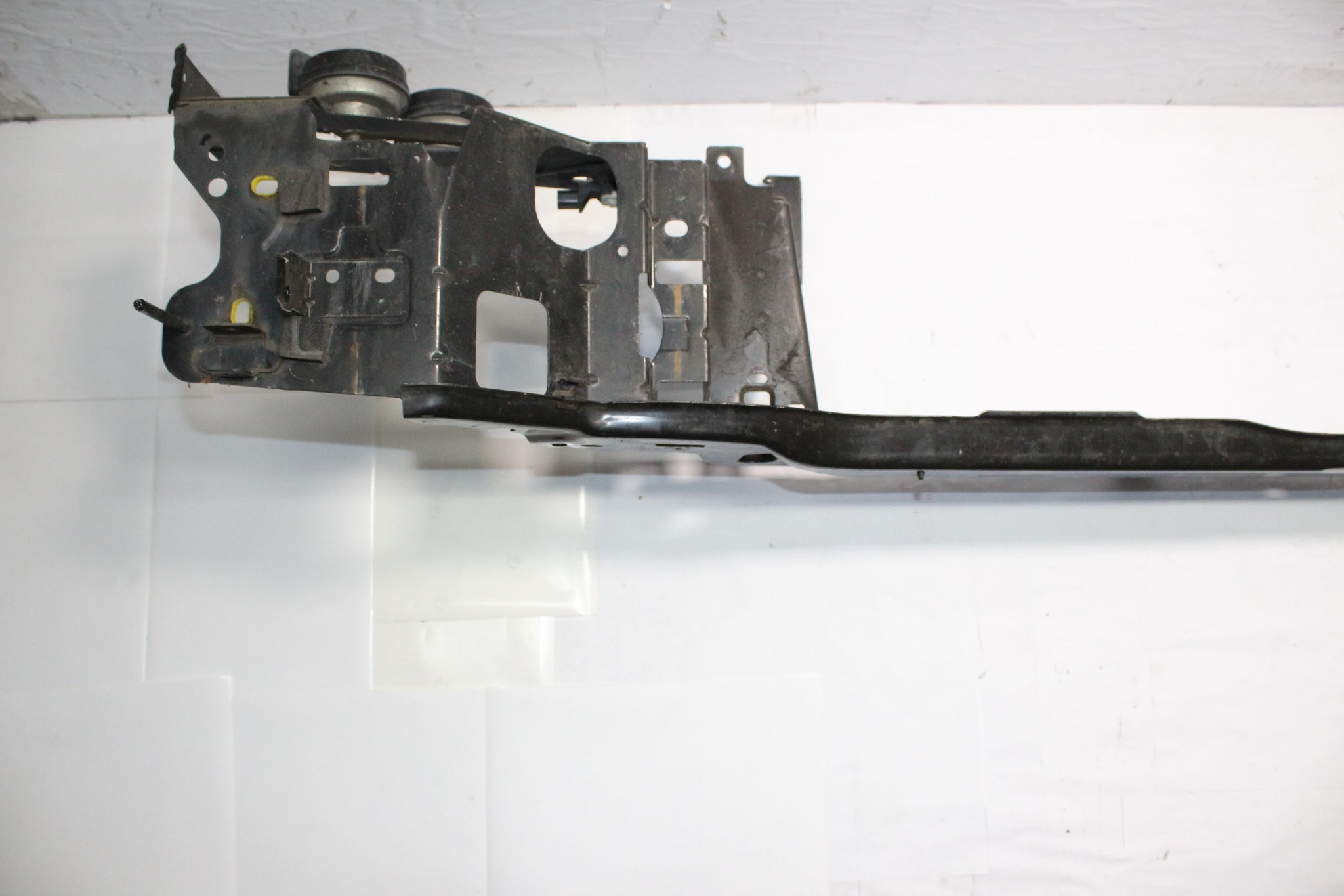 2010 VOLVO XC90 2.4 Front Bumper Support Slam Panel