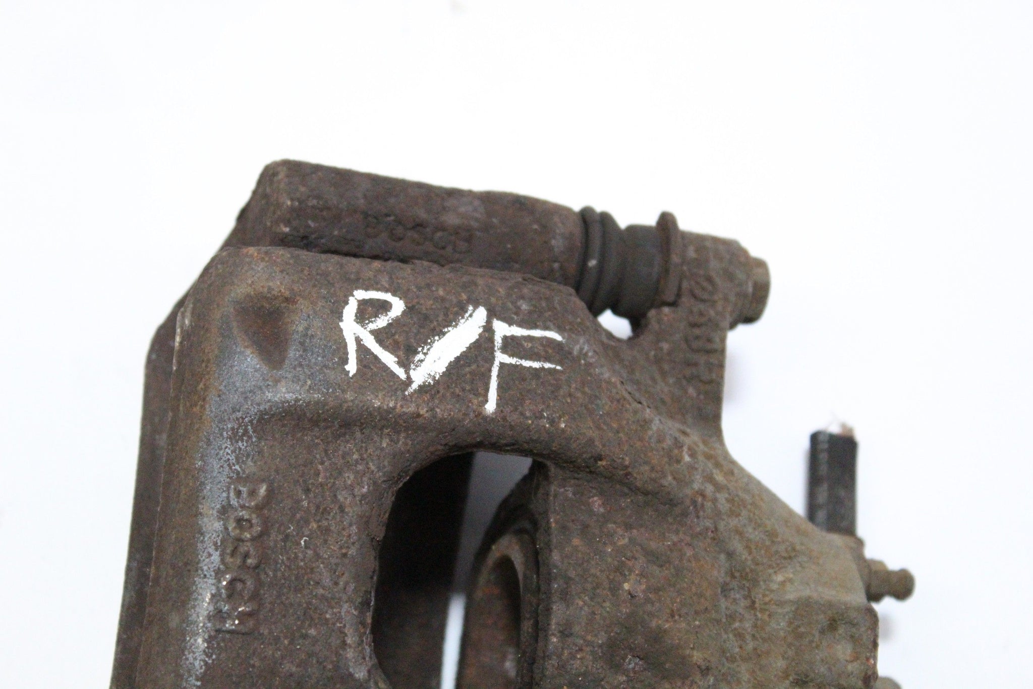 2011 PEUGEOT 107 1.0 Right side Front Brake Caliper