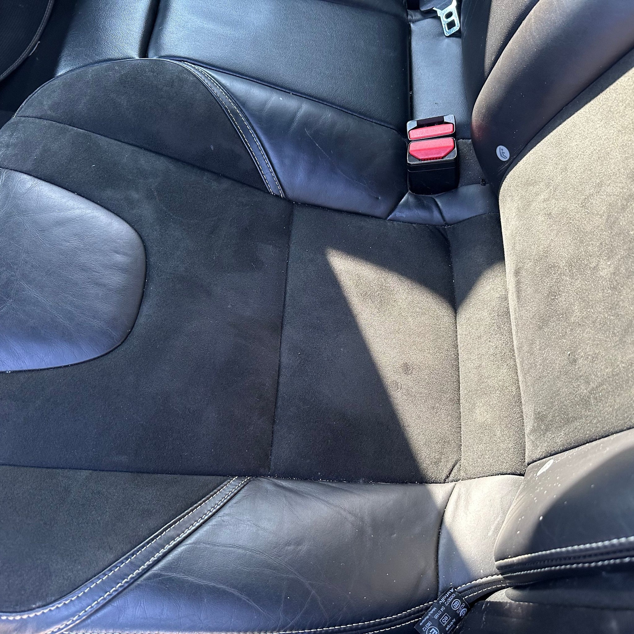 2015 VOLVO V40 R DESIGN REAR SEATS