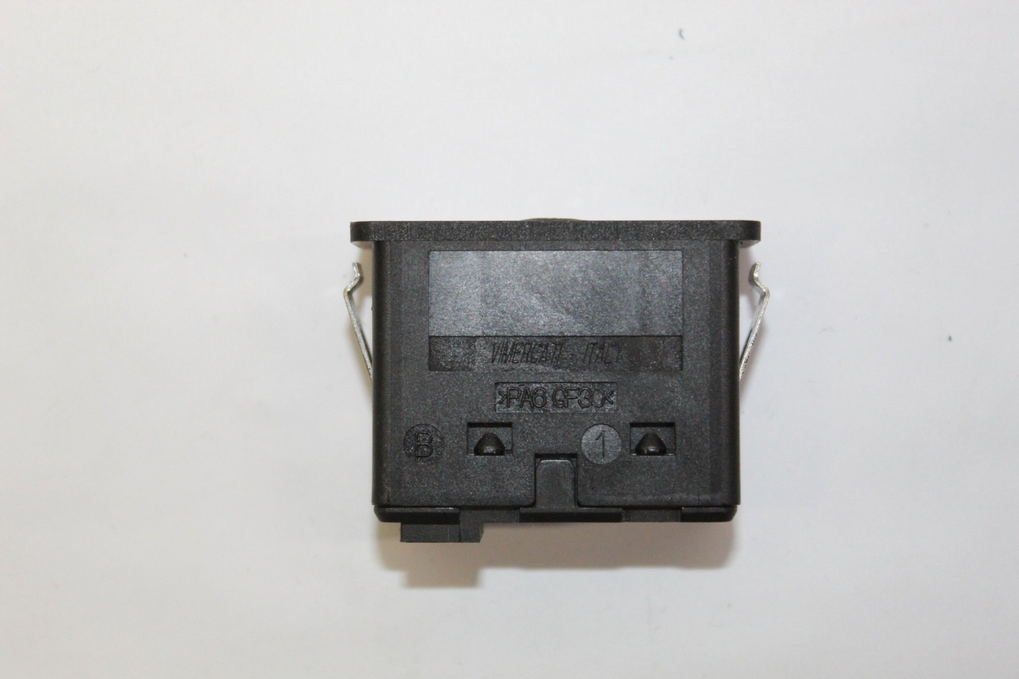 2006 BMW Z4 Aux In Socket 3.5mm Jack Plug Input 6930561
