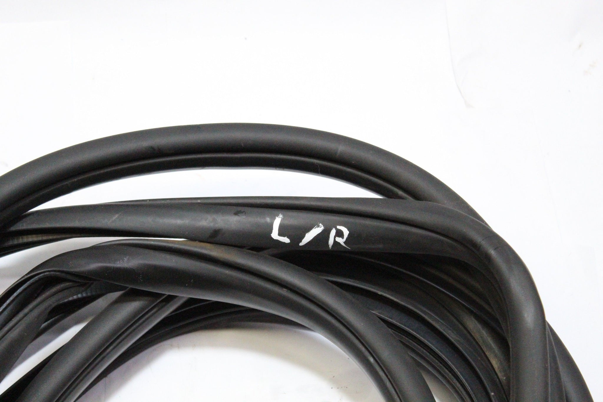 2014 KIA SPORTAGE Left side Rear Door Seal Rubber