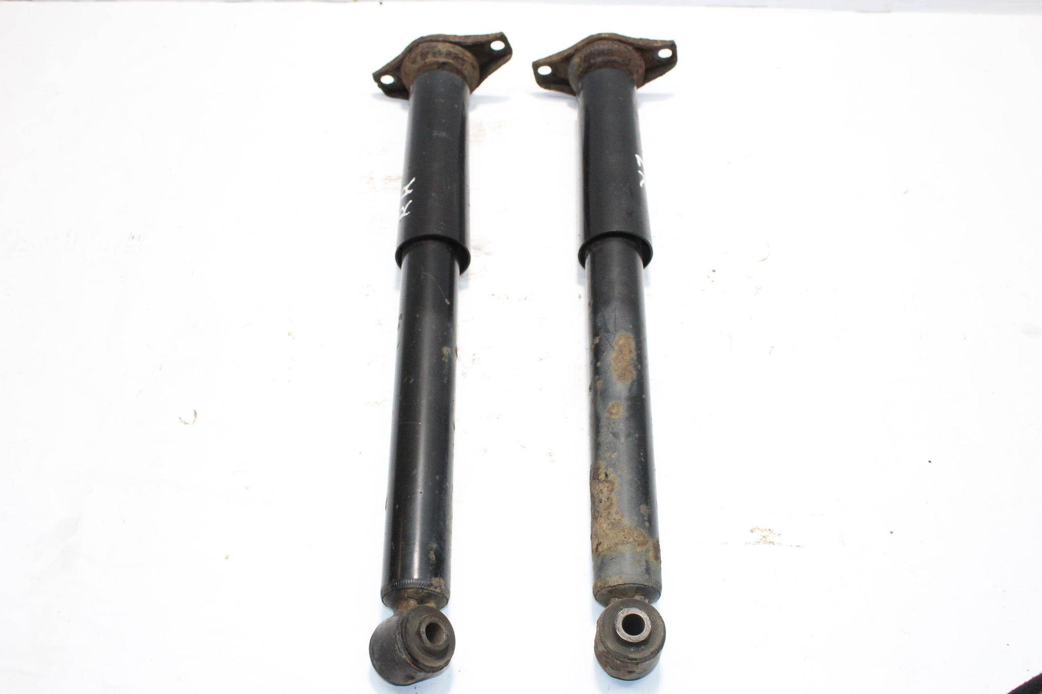 2012 VOLVO XC60 2.0 Rear Shock Absorber Pair 31340478
