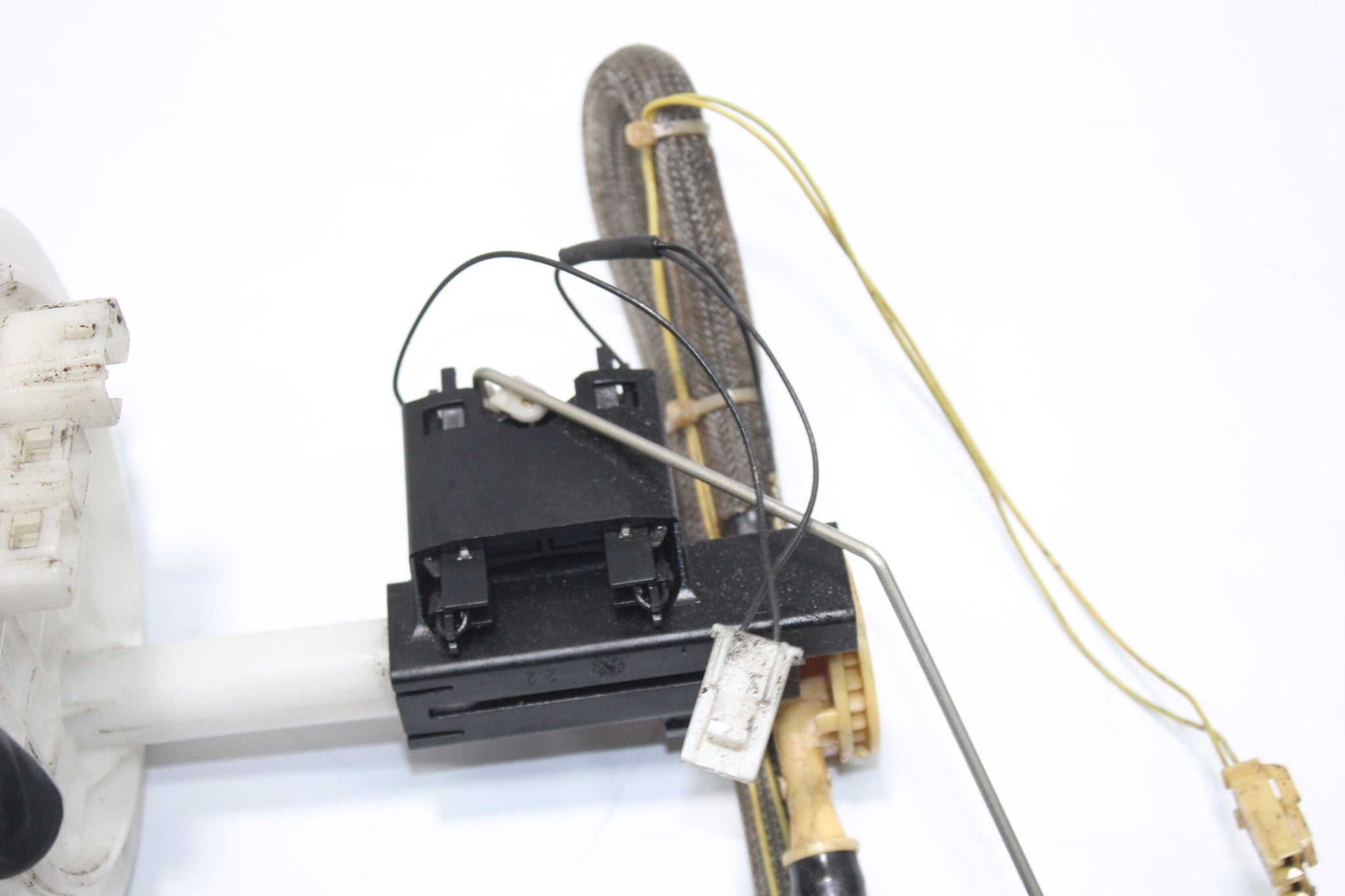 2010 VOLVO XC90 2.4 Diesel Fuel Pump Sender unit 31305186