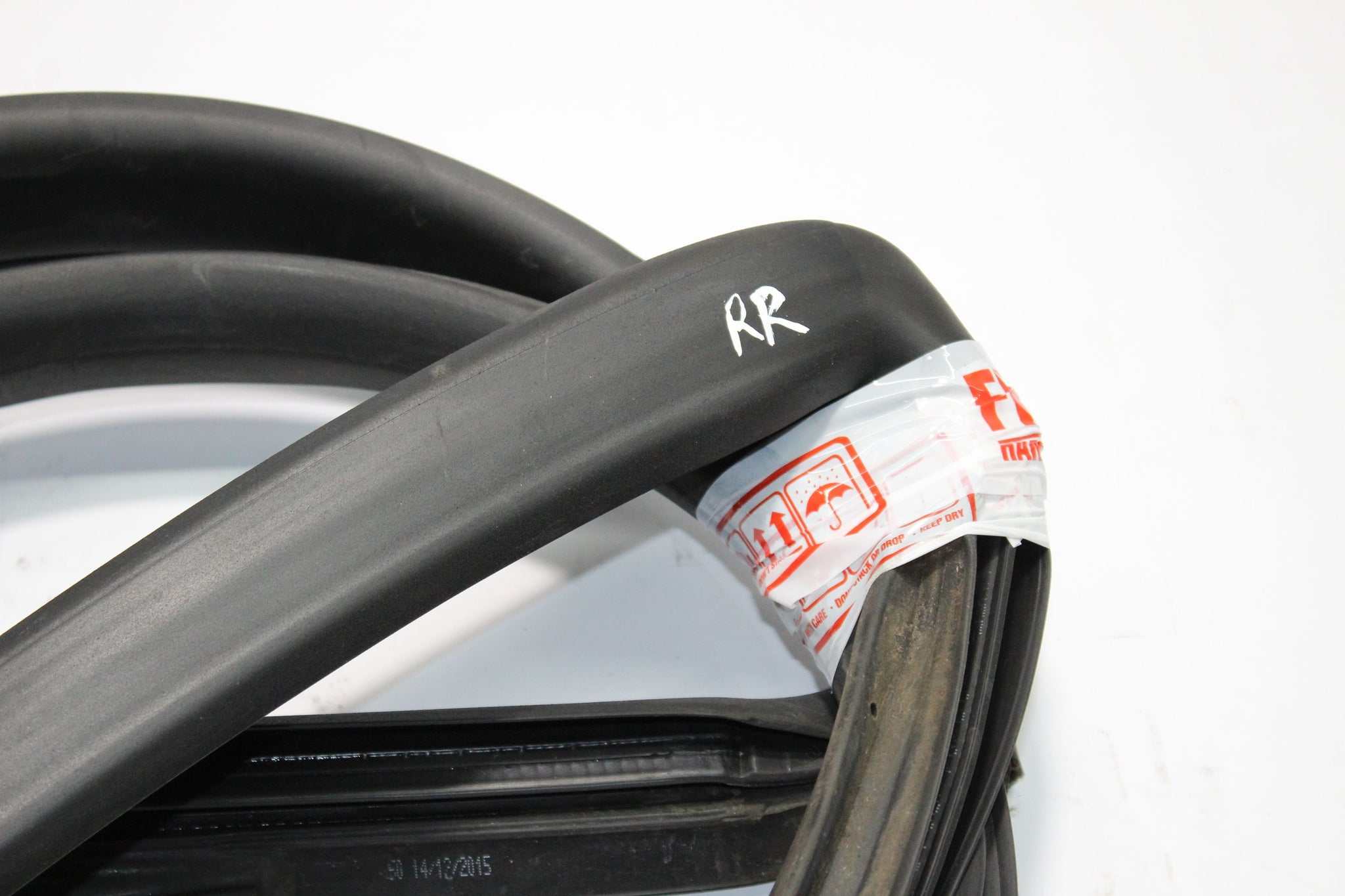 2016 MASERATI GHIBLI Right side Rear Door Seal Rubber