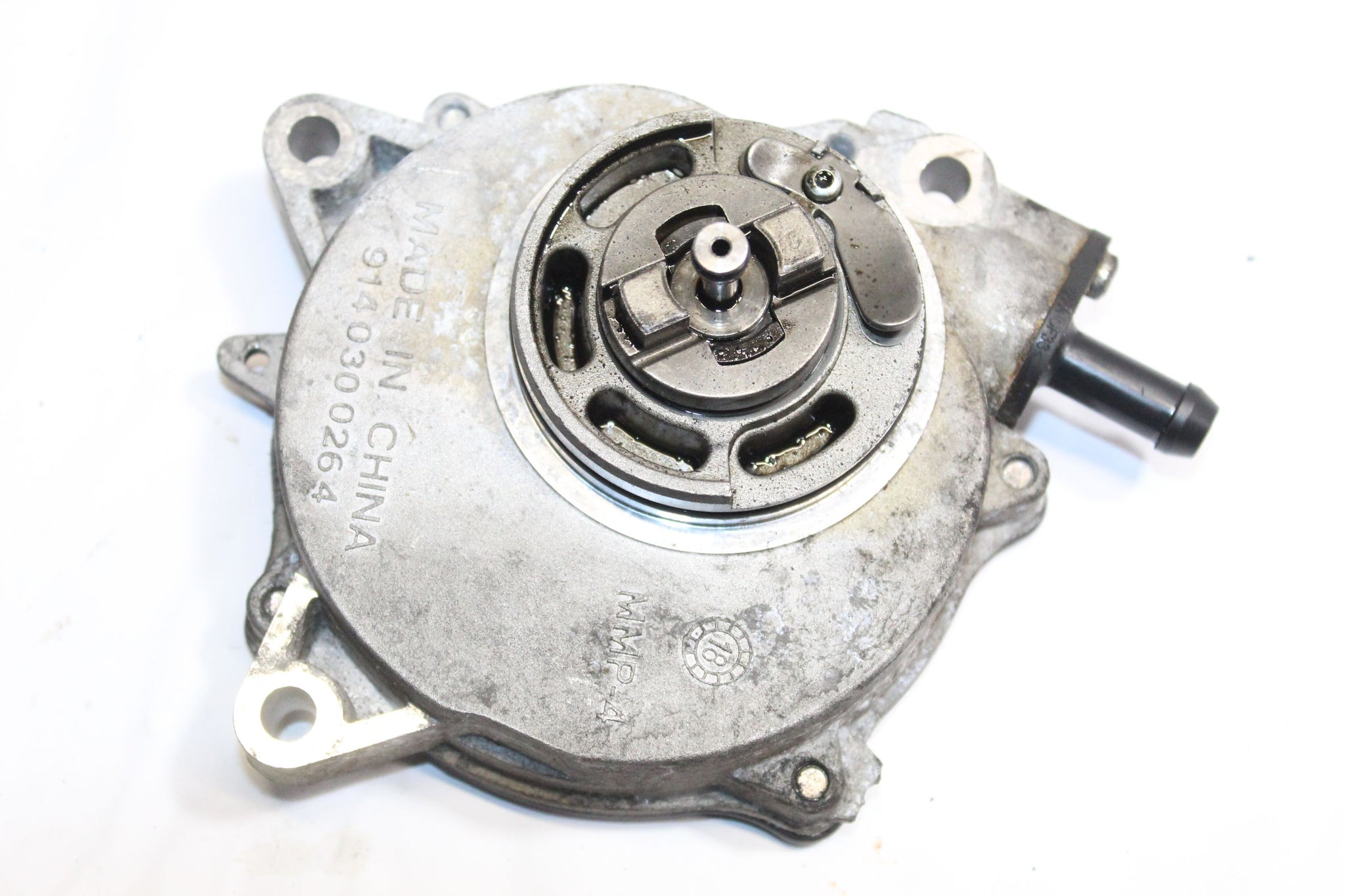 2016 SSANGYON KORANDO 2.2 Vacuum Pump A6712300365