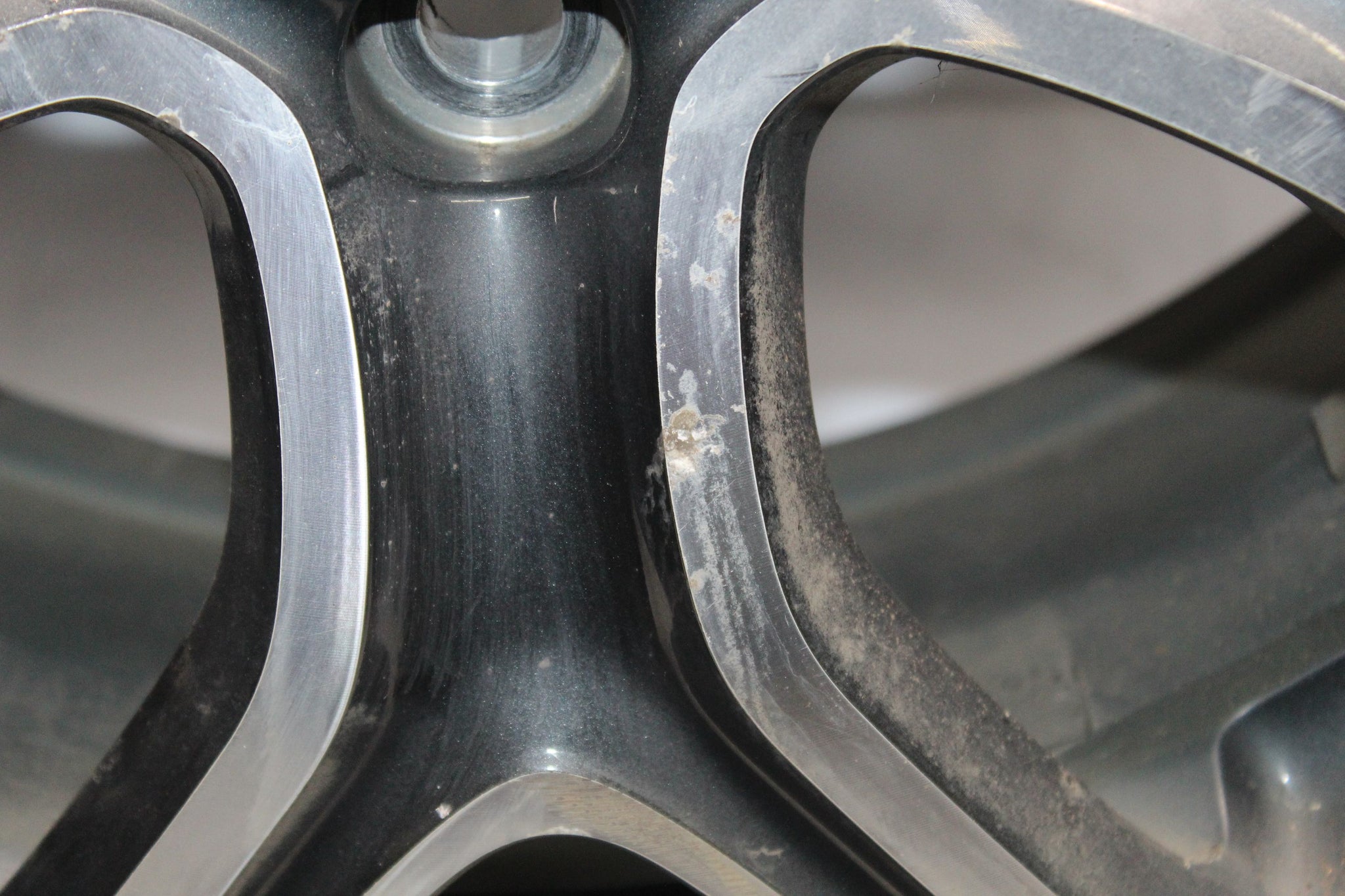 2014 MITSUBISHI OUTLANDER MK3 225 / 55 R18 5.9MM