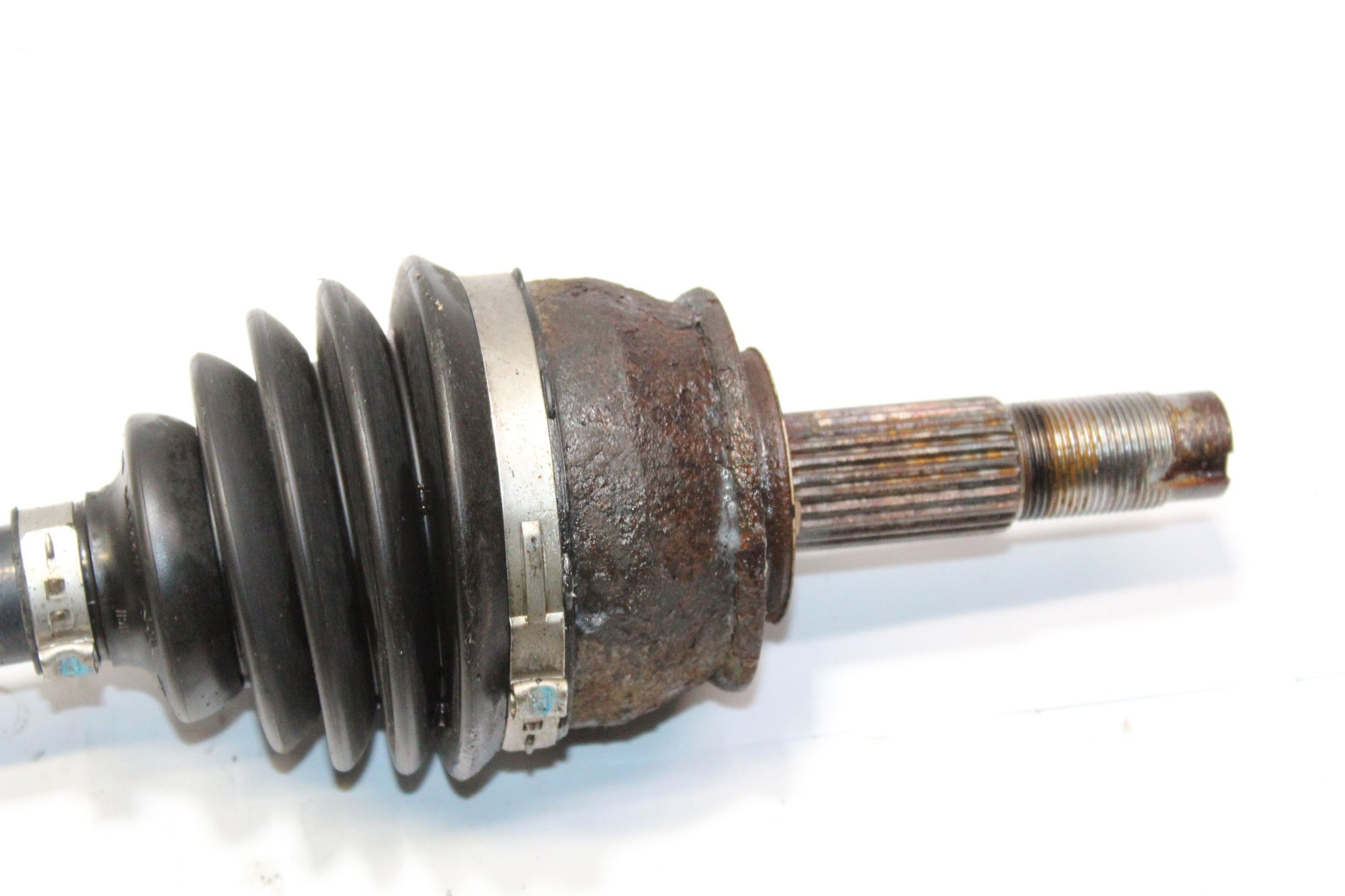 2013 VAUXHALL MOKKA 1.7 LEFT SIDE FRONT DRIVESHAFT 95090836