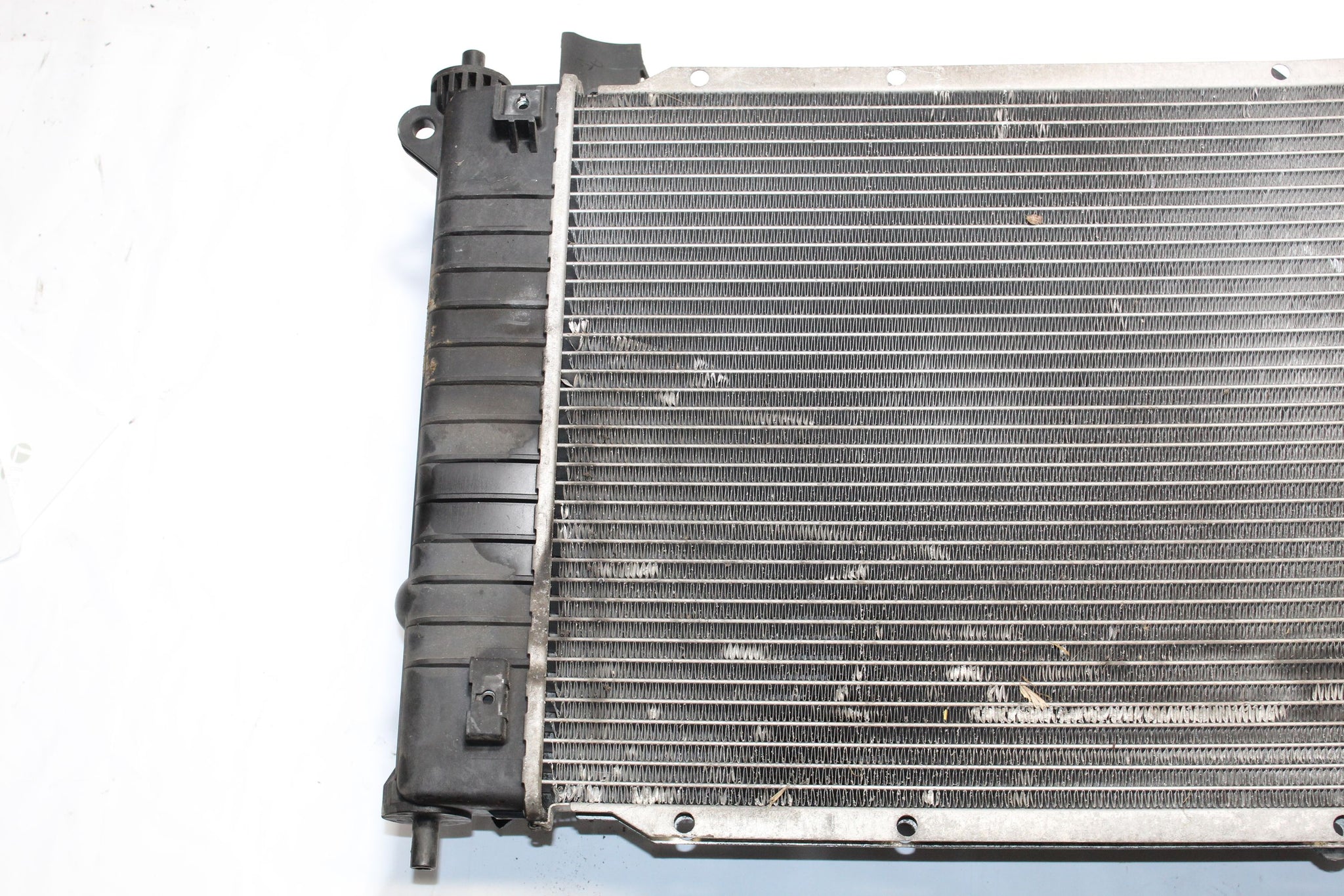 2015 SSANGYONG KORANDO 2.0 Radiator RAD with Dual Cooling Fan 21010-34111
