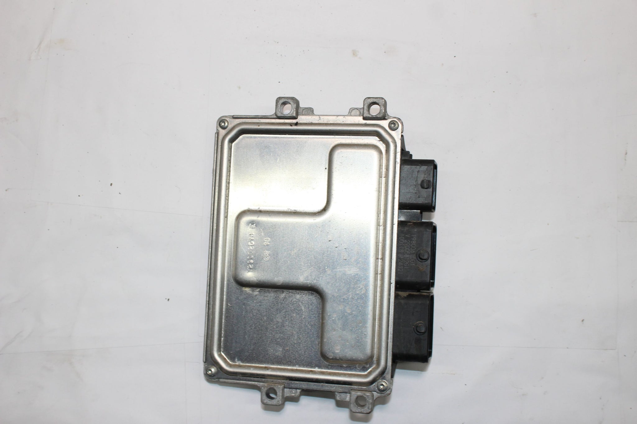 2018 CITROEN C4 CACTUS 1.2 Petrol Engine Control Module ECU 9819657880