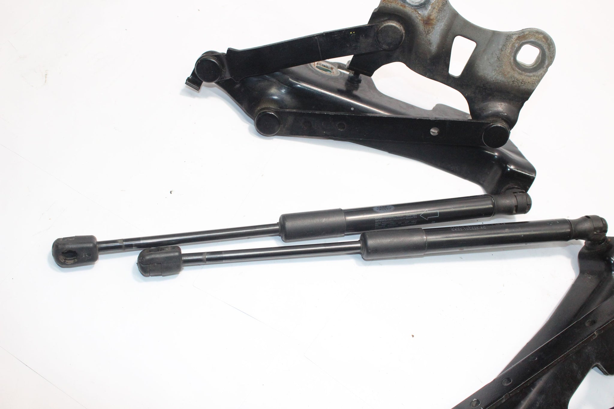 2014 RANGE ROVER VOGUE L405 Bonnet Hinge and Strut Pair