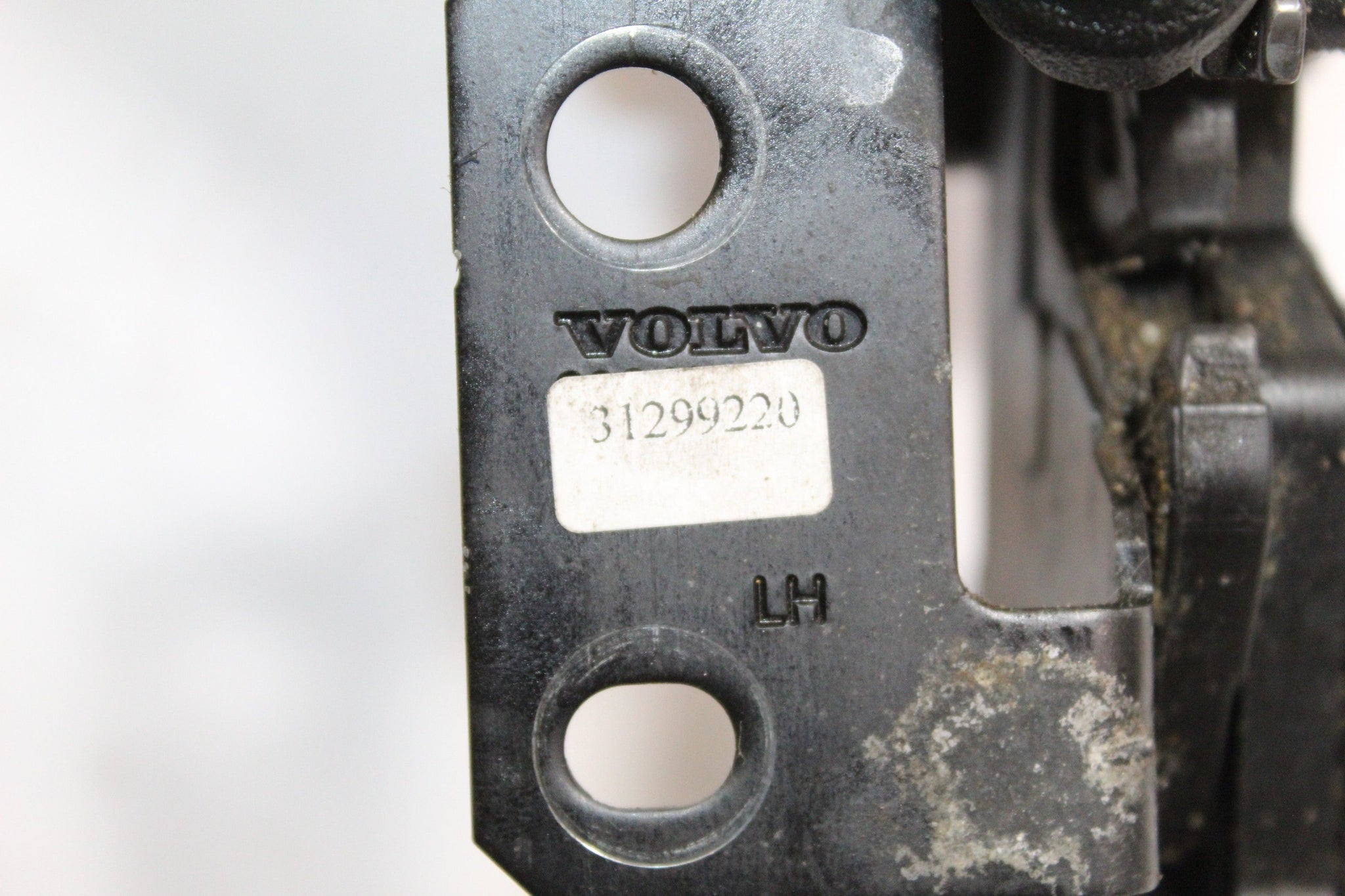 Volvo XC90 Tailgate Lock Left Passenger 31299220