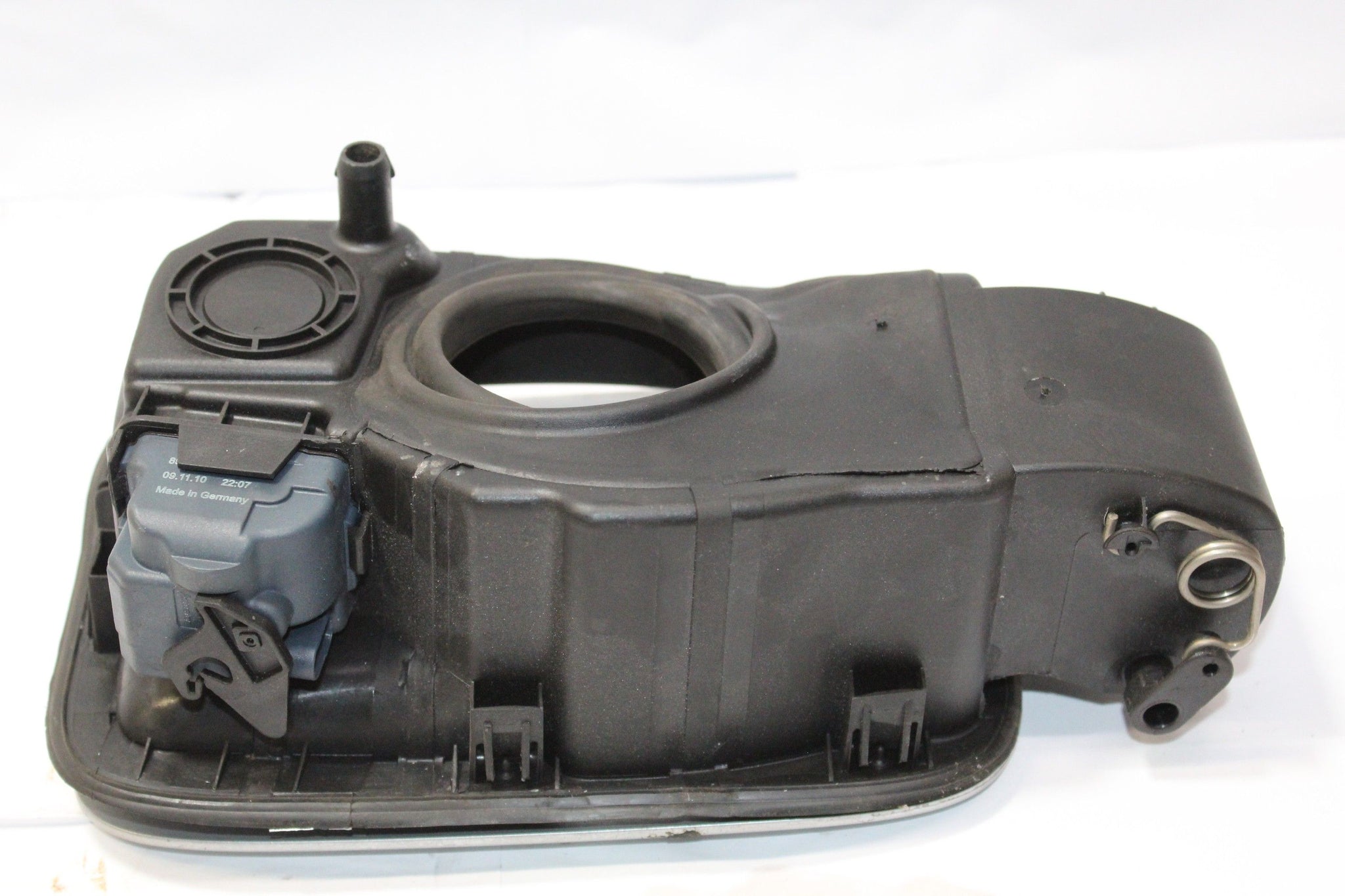 2011 Mercedes C Class W204 1.8 Petrol Fuel Flap IRIDIUM SILVER A2047500103