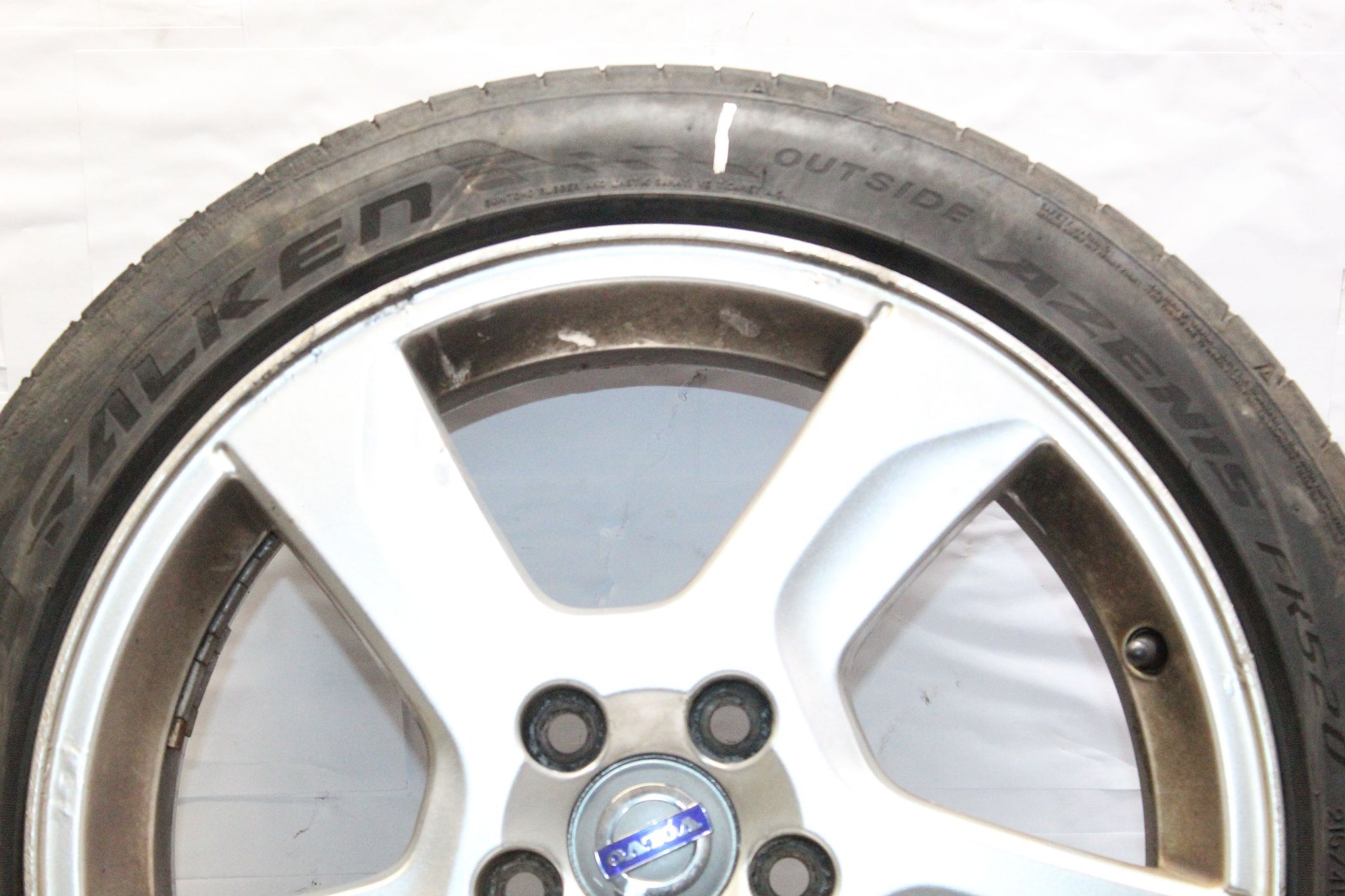 2011 VOLVO V60 Alloy Wheel with Tyre 215/45 R17 3.0MM