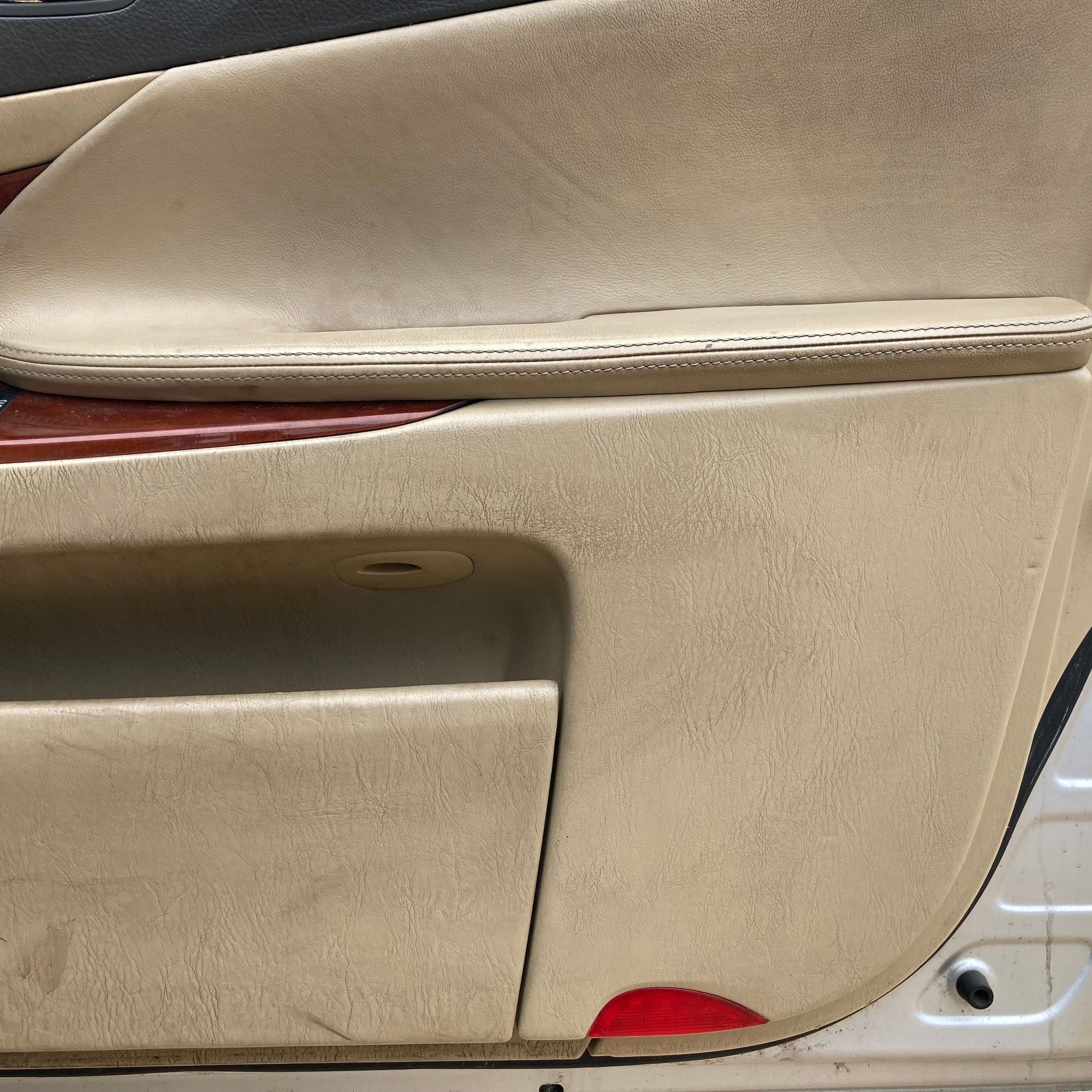 2007 LEXUS GS300 Driver side Front Complete Door SILVER