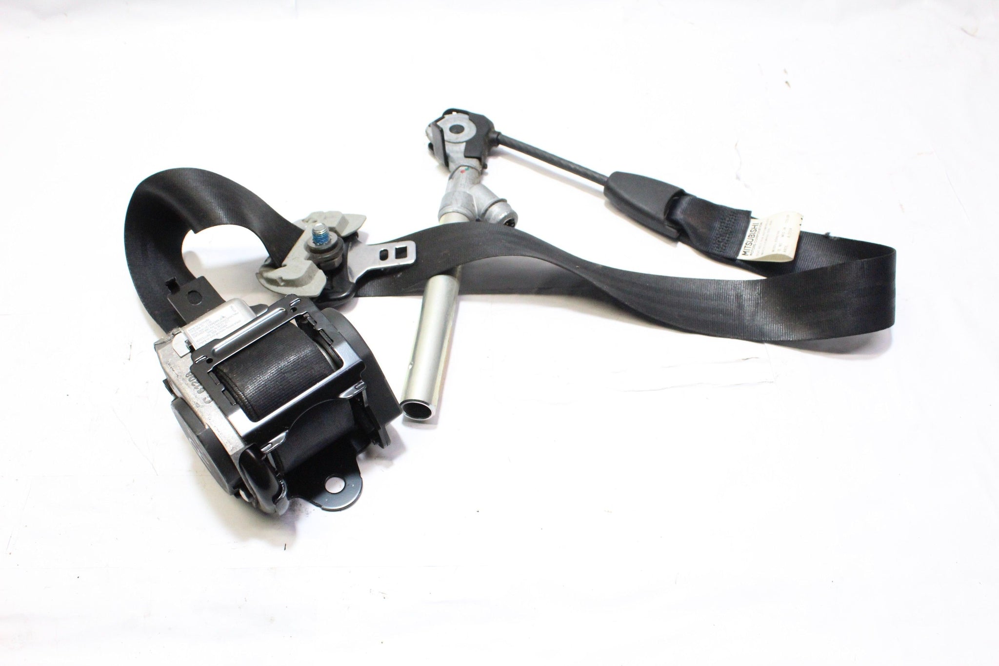 2008 Mitsubishi Outlander Right side Front Seat Belt