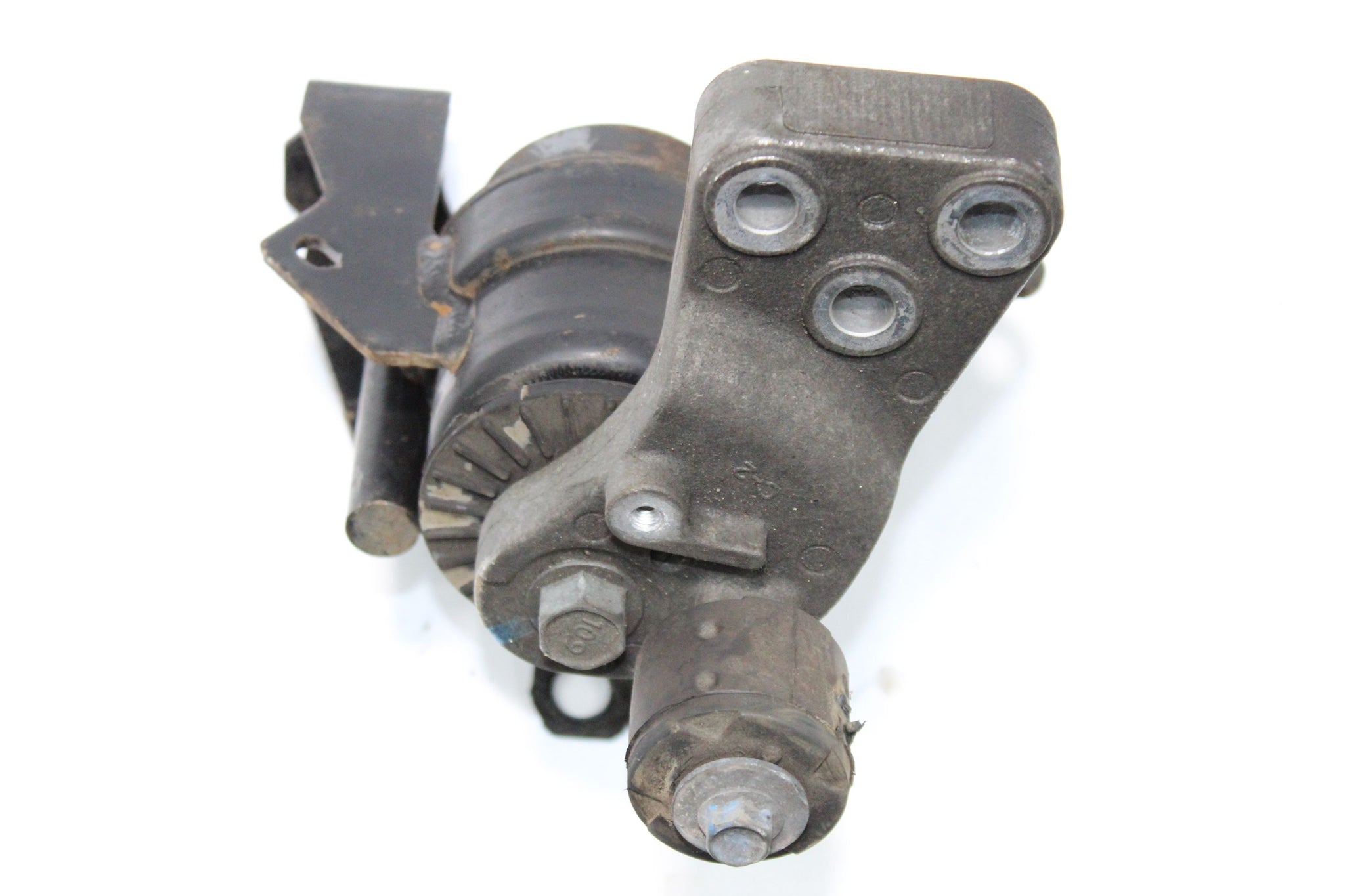 2013 MITSUBISHI MIRAGE 1.2 Engine Mount