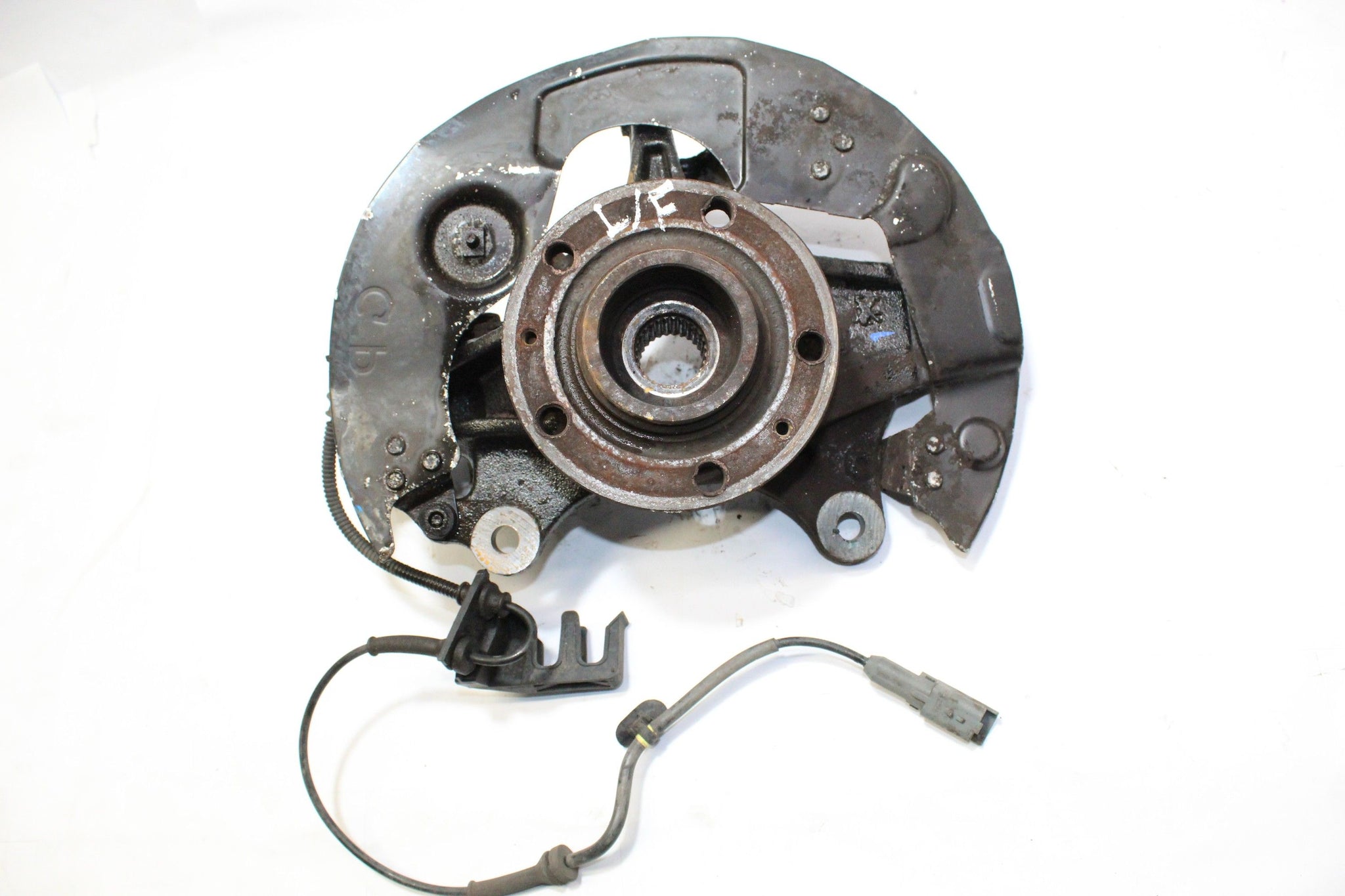2015 CITROEN C4 1.6 Left side Front Wheel Hub