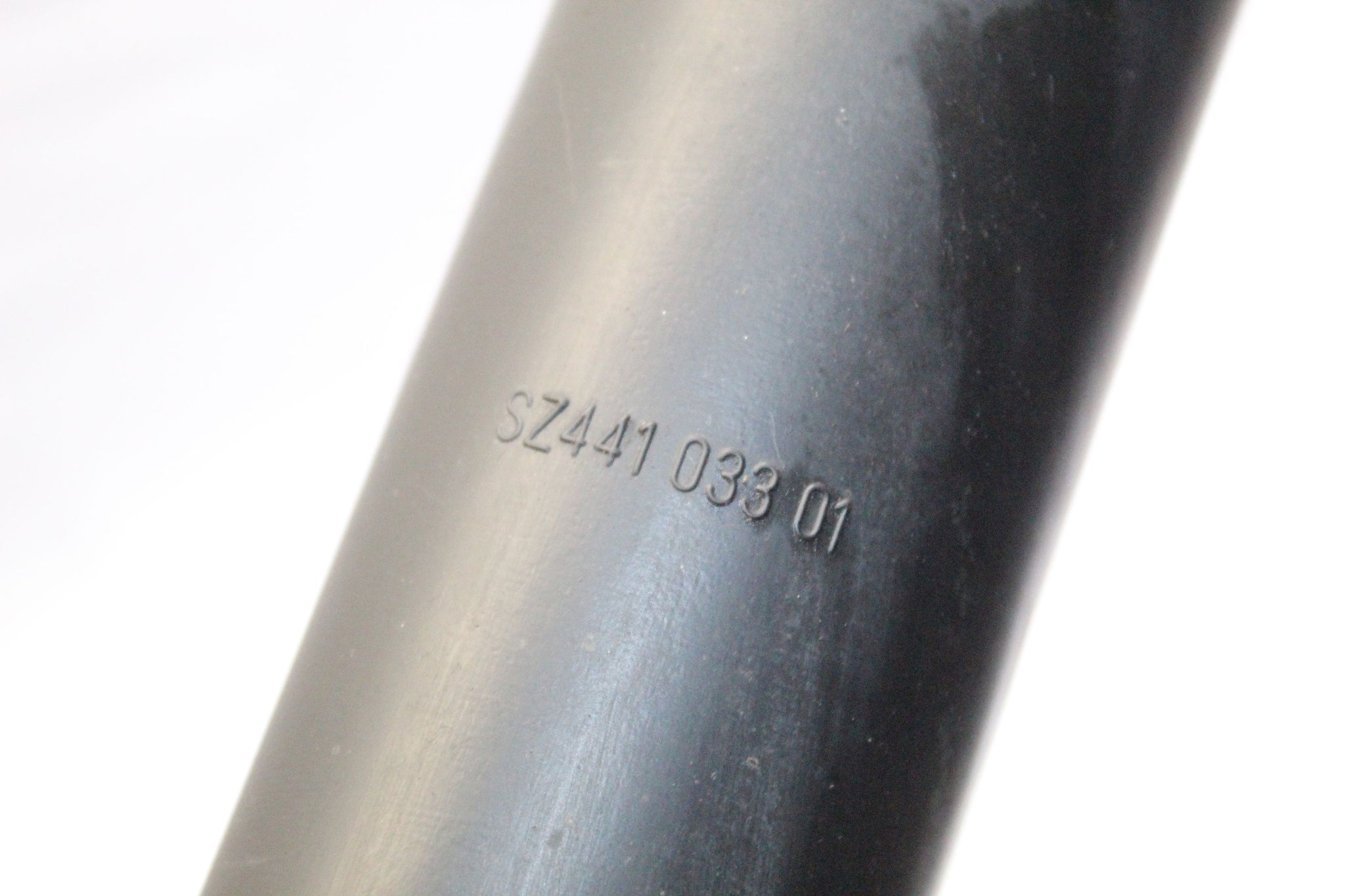 2013 SSANGYONG KORANDO 2.0 Rear Shock Absorber Strut Pair