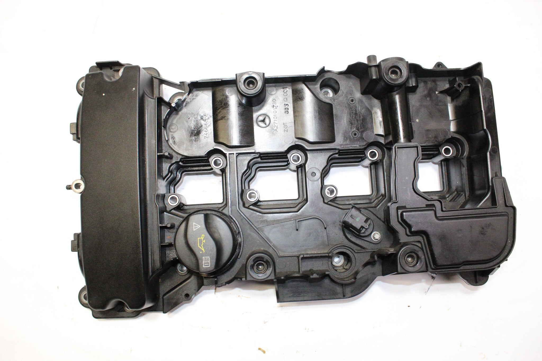 2011 Mercedes C180 W204 1.8 Petrol Rocker Cover A2710101730