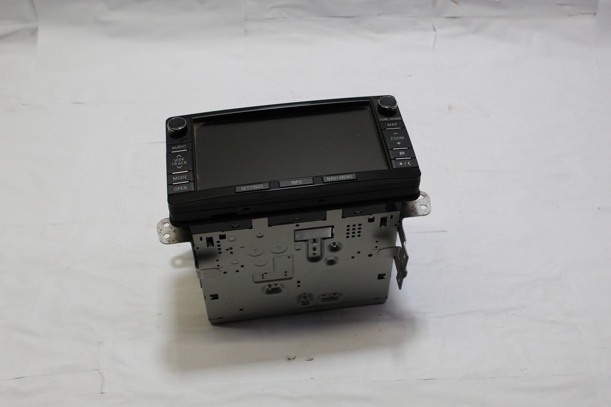 2015 MITSUBISHI ASX CD Player Radio SAT NAV Head Unit 8750A451