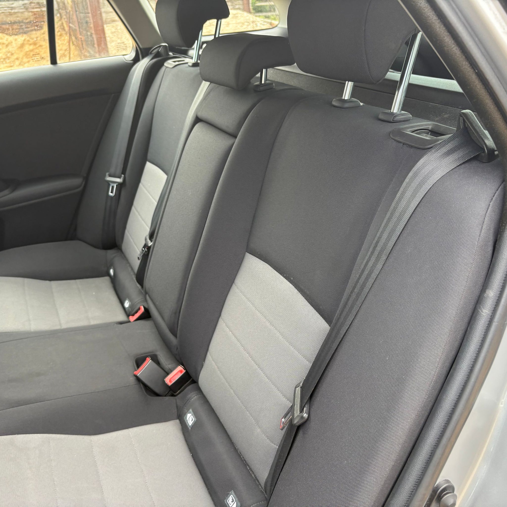 2016 TOYOTA AVENSIS REAR SEATS