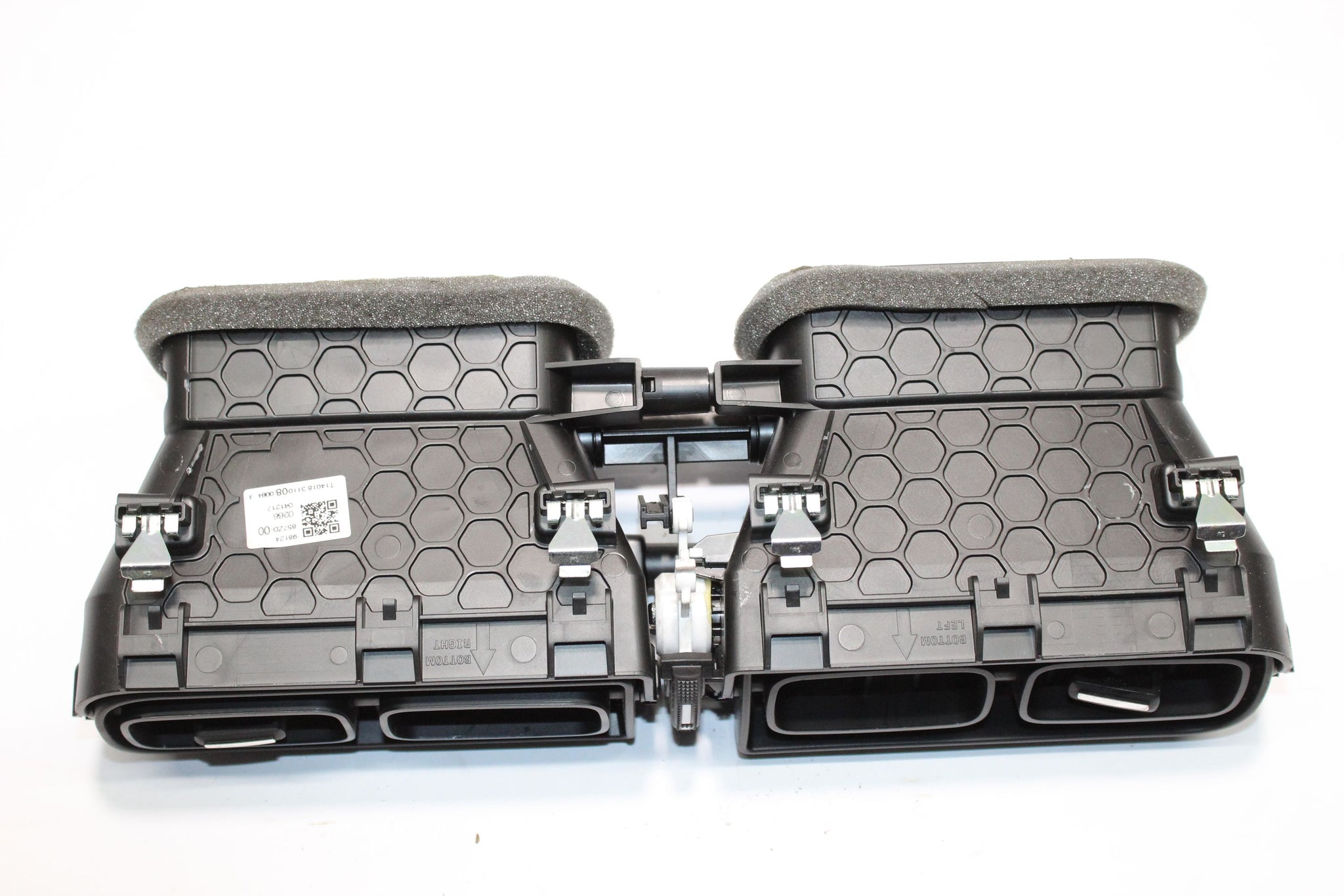 2018 CITROEN C3 MK3 Dashboard Centre Air Vent 98124857ZD