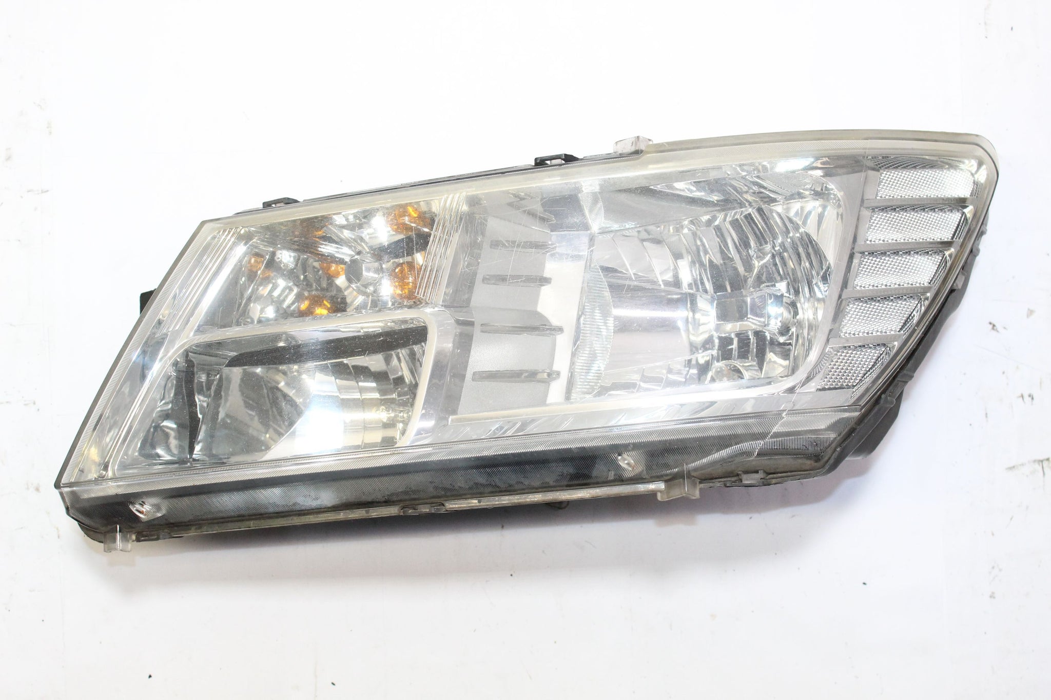 2009 DODGE JOURNEY LEFT SIDE HEADLIGHT 05067787AA