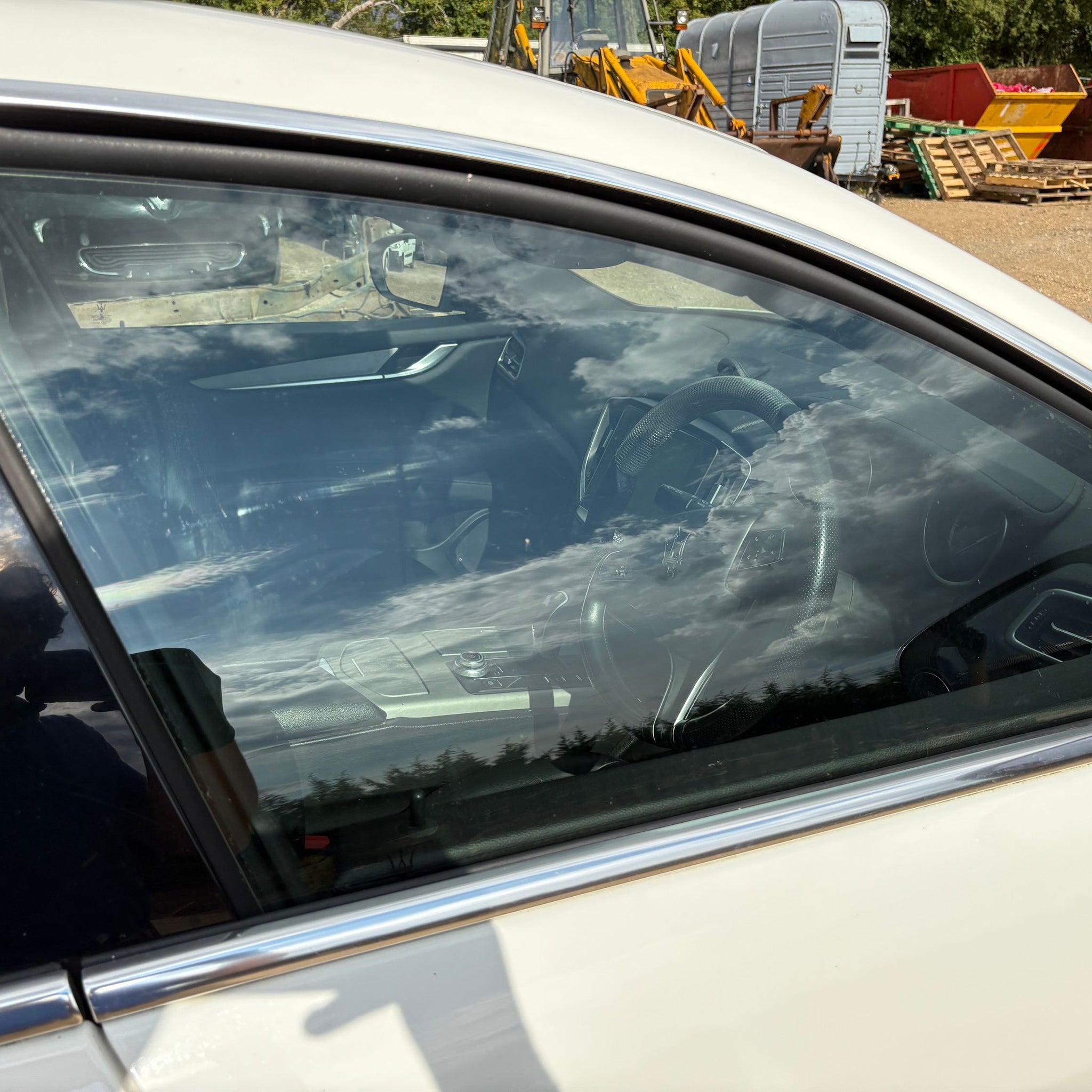 2017 MASERATI GHIBLI DRIVER SIDE FRONT DOOR WINDOW GLASS