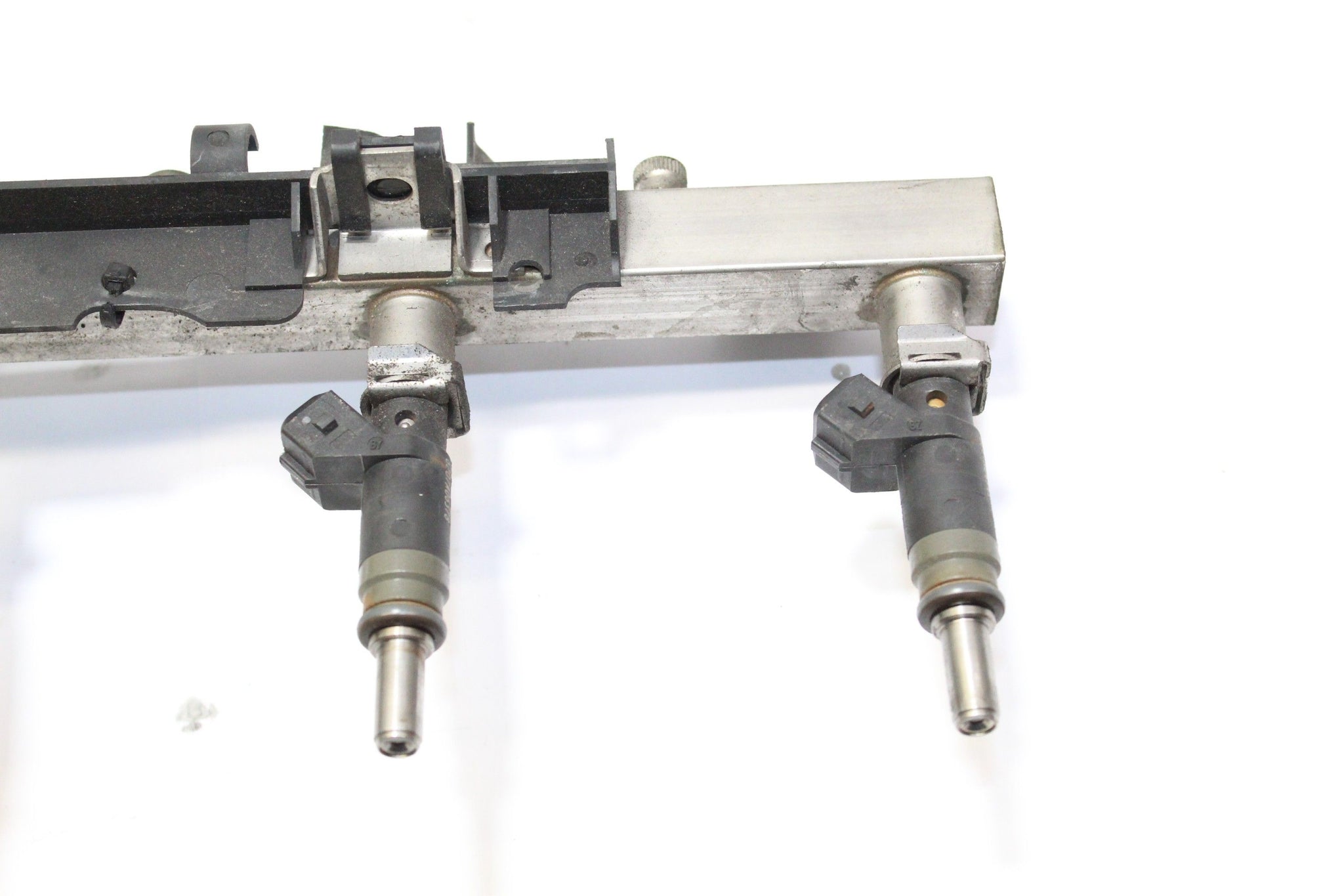 2006 BMW Z4 2.0 Fuel Injector Rail with Injectors