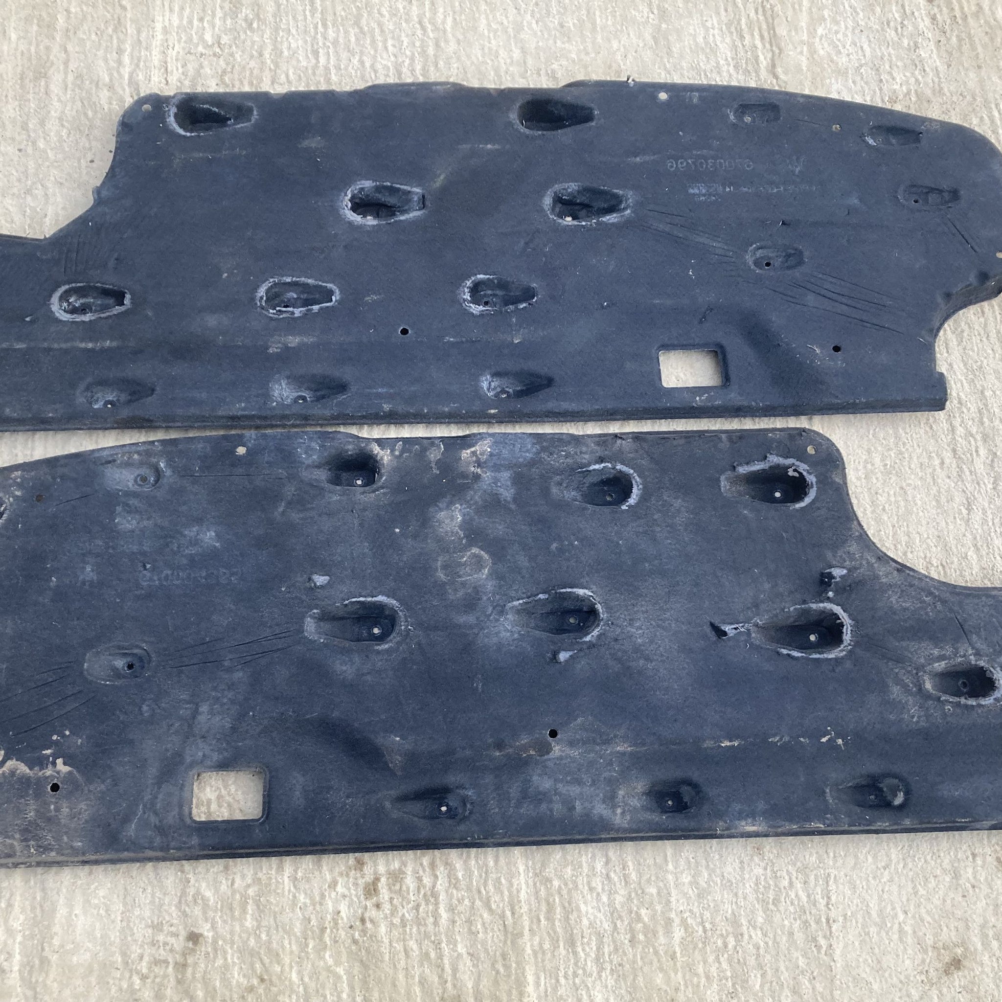 2017 MASERATI GHIBLI UNDERTRAYS (PAIR) 670004365 670030796