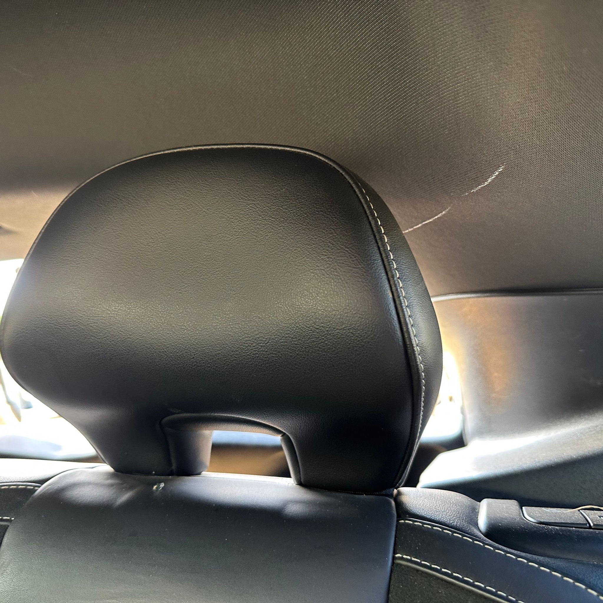 2015 VOLVO V40 R DESIGN REAR SEATS