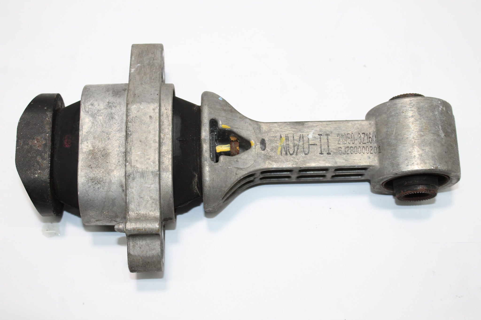 2019 HYUNDAI I40 1.6 Engine Mount 21950-32160