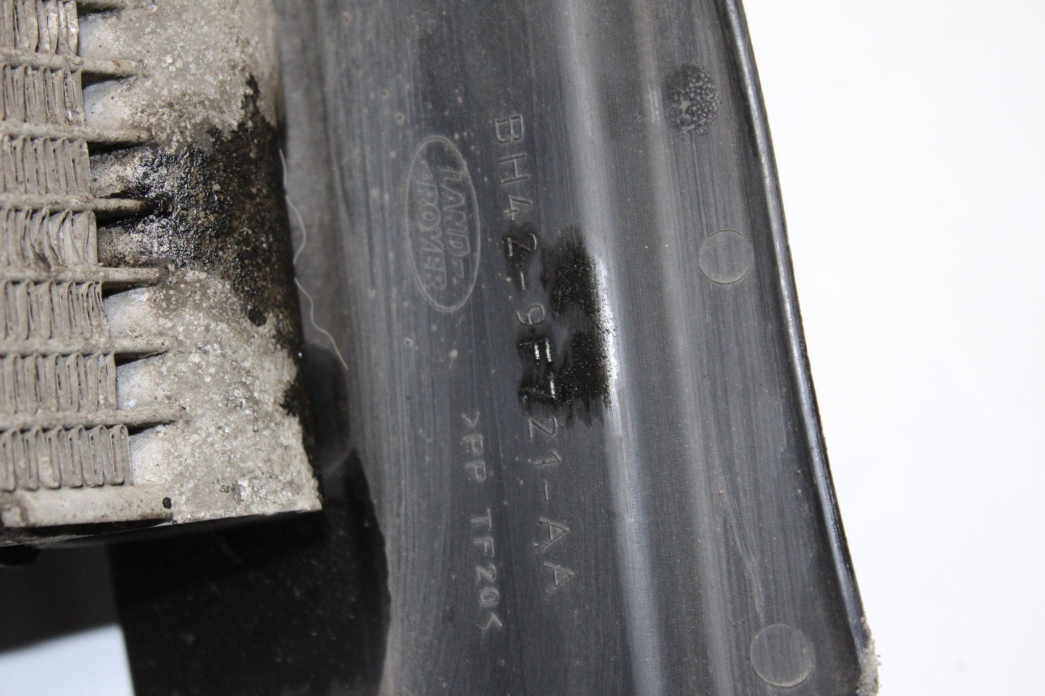 2011 RANGE ROVER VOGUE 4.4 Coolant Radiator Air Duct AH42-7H460 BH42-8D048-AA