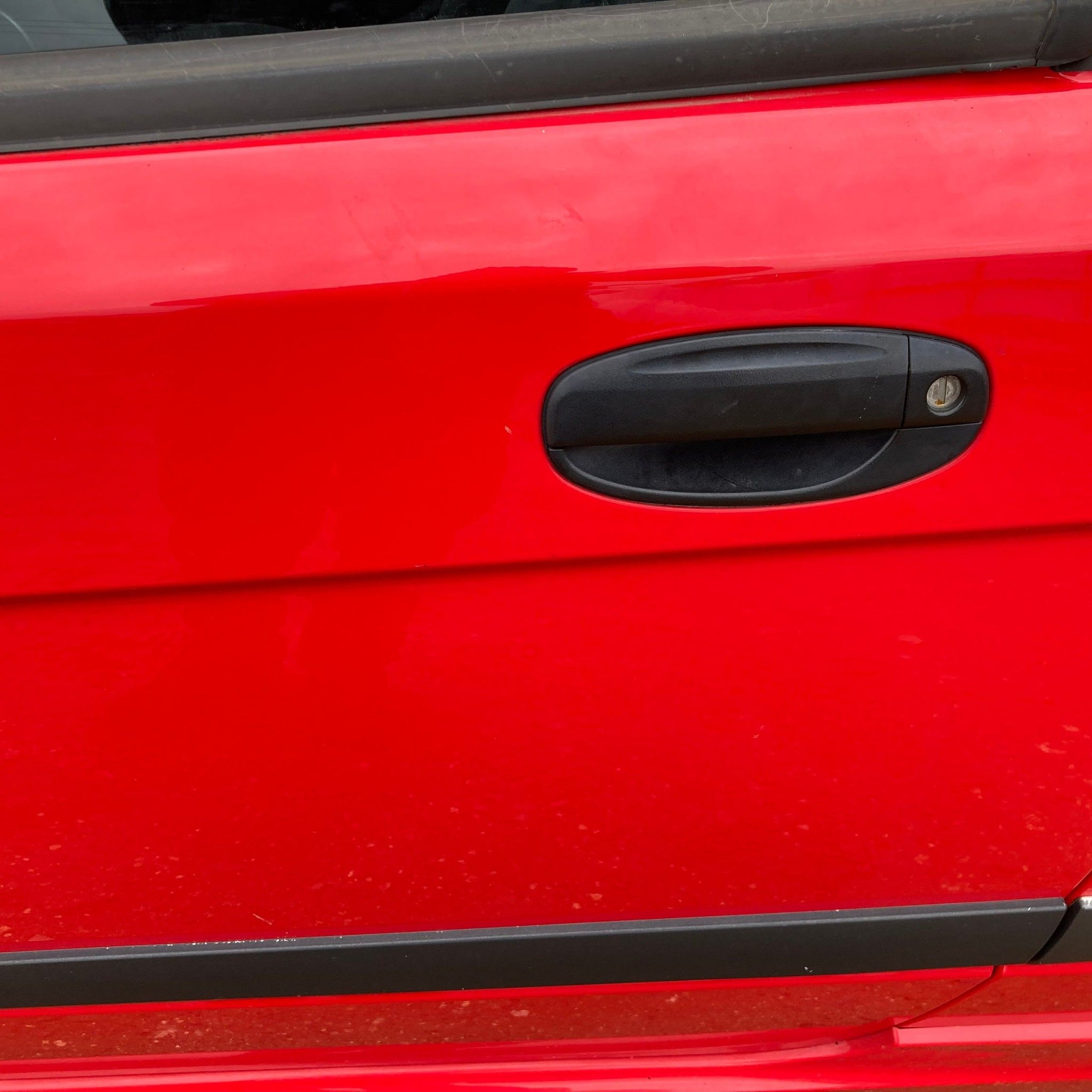 2010 Chevrolet Aveo complete front door passenger side 71U RED 3 DOOR