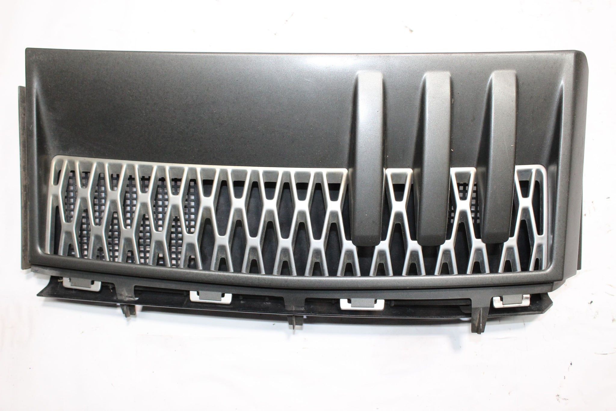 2011 RANGE ROVER VOGUE Bumper and Fender Air Vent Grille Pair AH42-16A415-BB