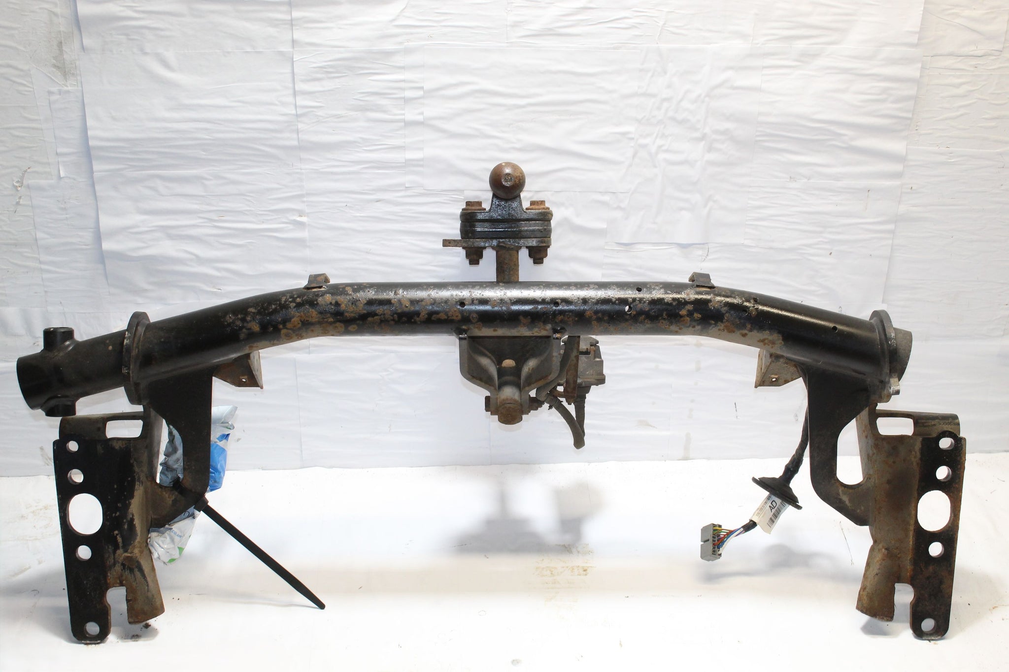 2015 LAND ROVER DISCOVERY SPORT Tow Bar