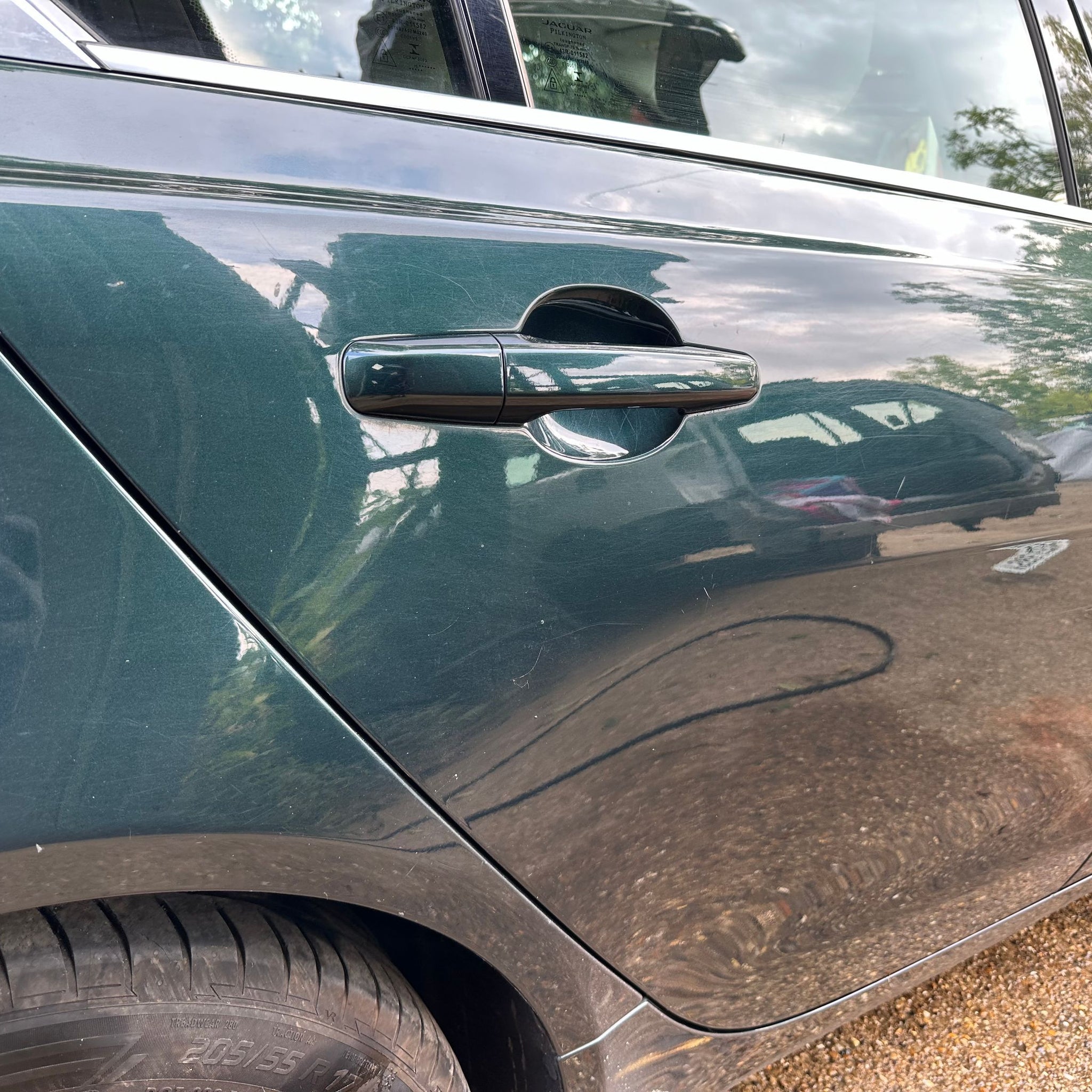 2015 JAGUAR XE DRIVER SIDE REAR COMPLETE DOOR JBC1753 BRITISH RACING GREEN