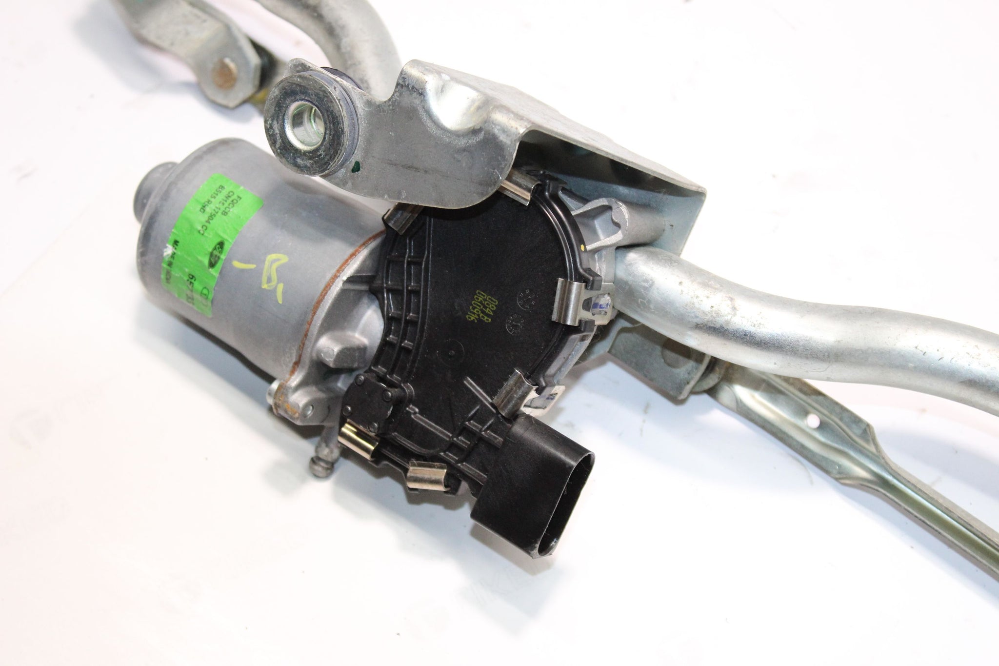 2017 FORD ECOSPORT FRONT WIPER MOTOR WITH LINKAGE CN15-17504-CC