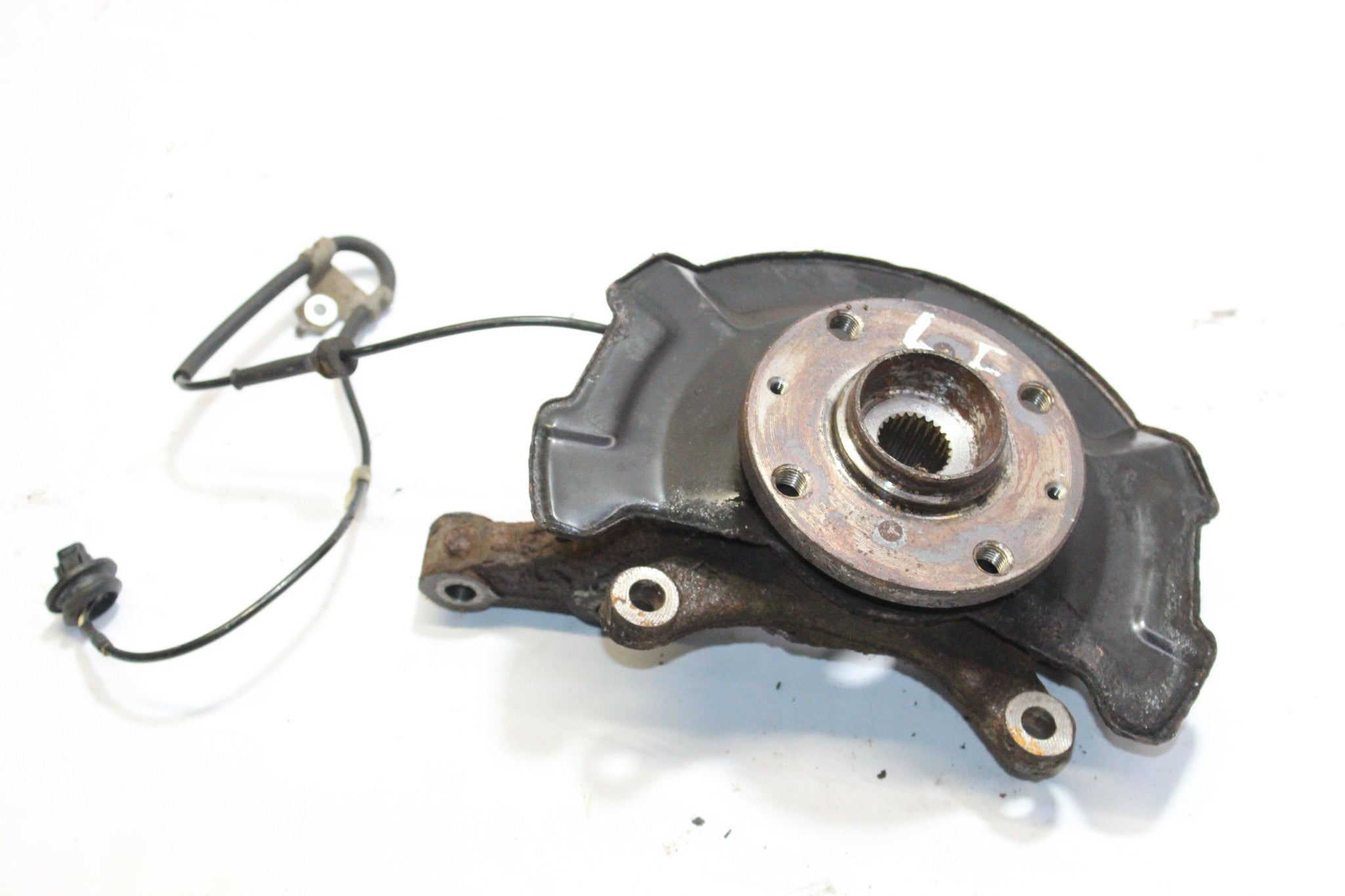 2009 VAUXHALL AGILA 1.2 LEFT SIDE FRONT HUB