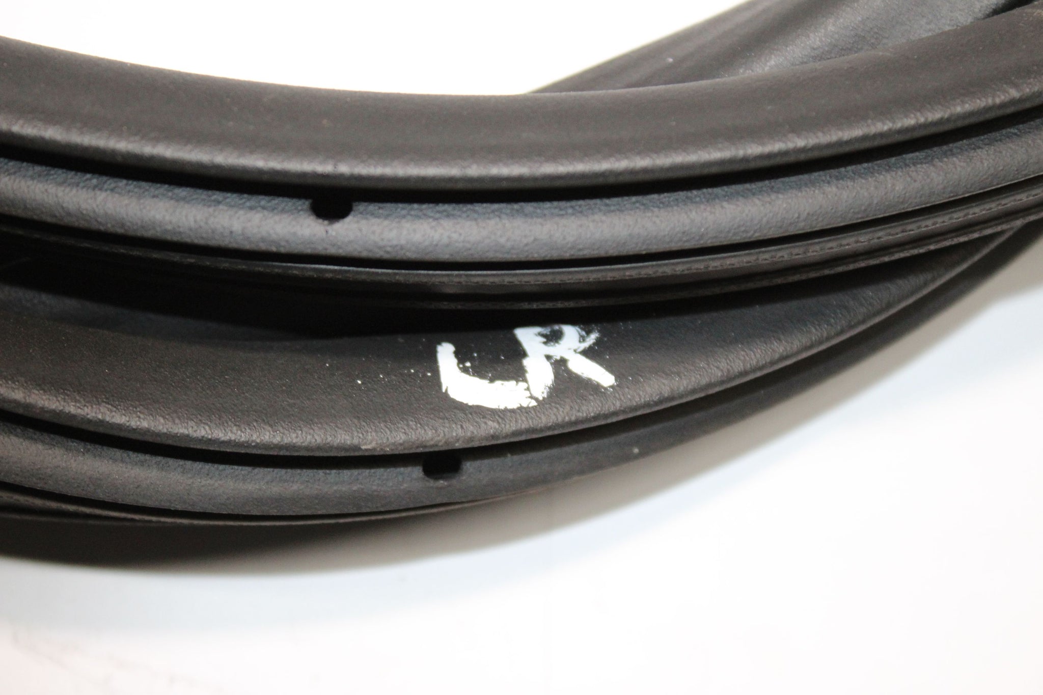 2018 CITROEN C3 MK3 Left side Rear Door Seal Rubber
