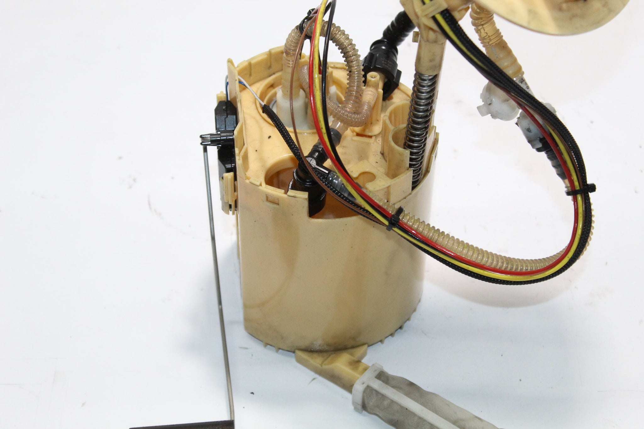 2015 RANGE ROVER EVOQUE 2.0 Fuel Pump Sender unit GJ32-9H307-EA