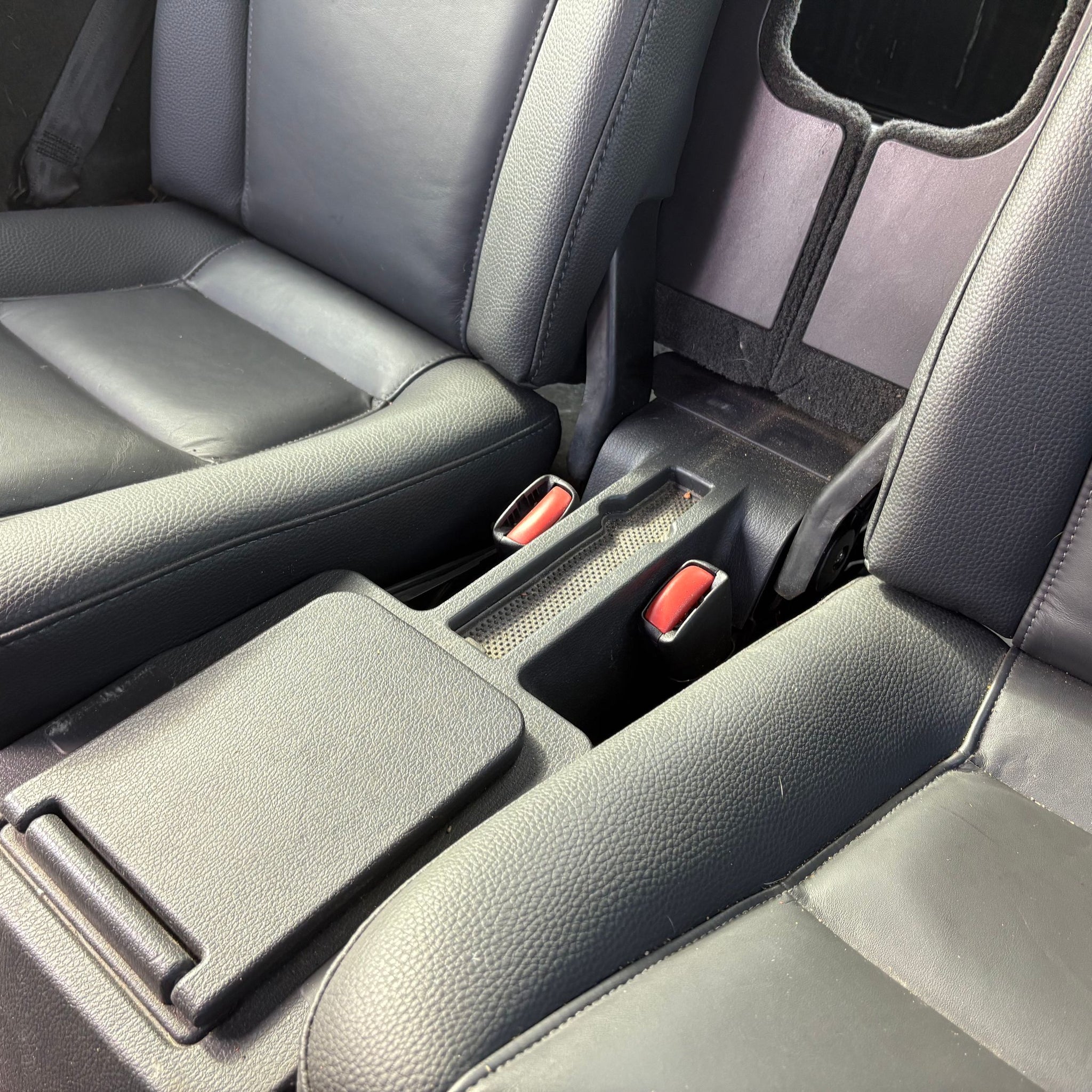 2010 VOLVO XC90 3RD ROW REAR BOOT SEATS