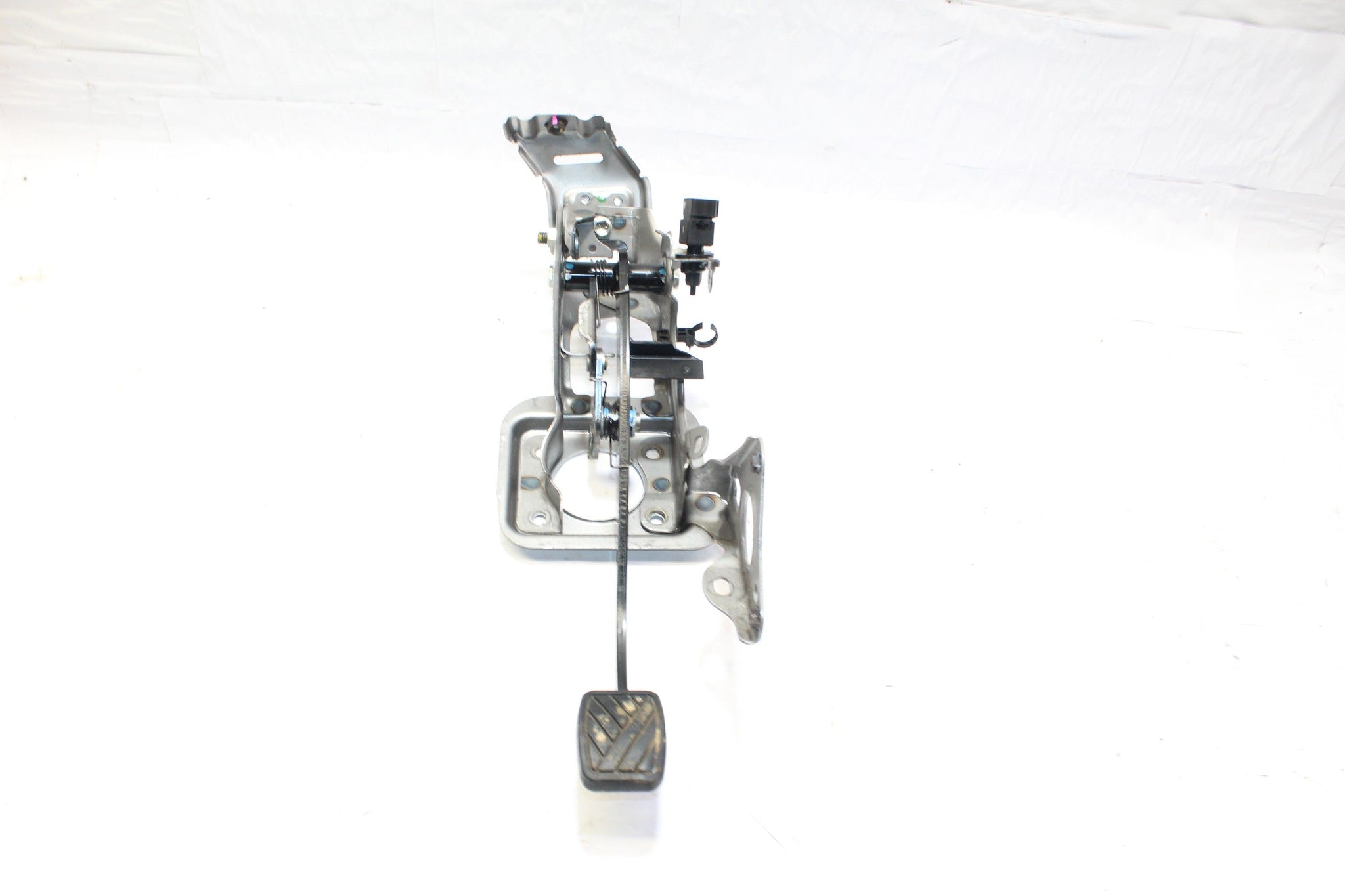 2015 Suzuki Celerio Brake Pedal