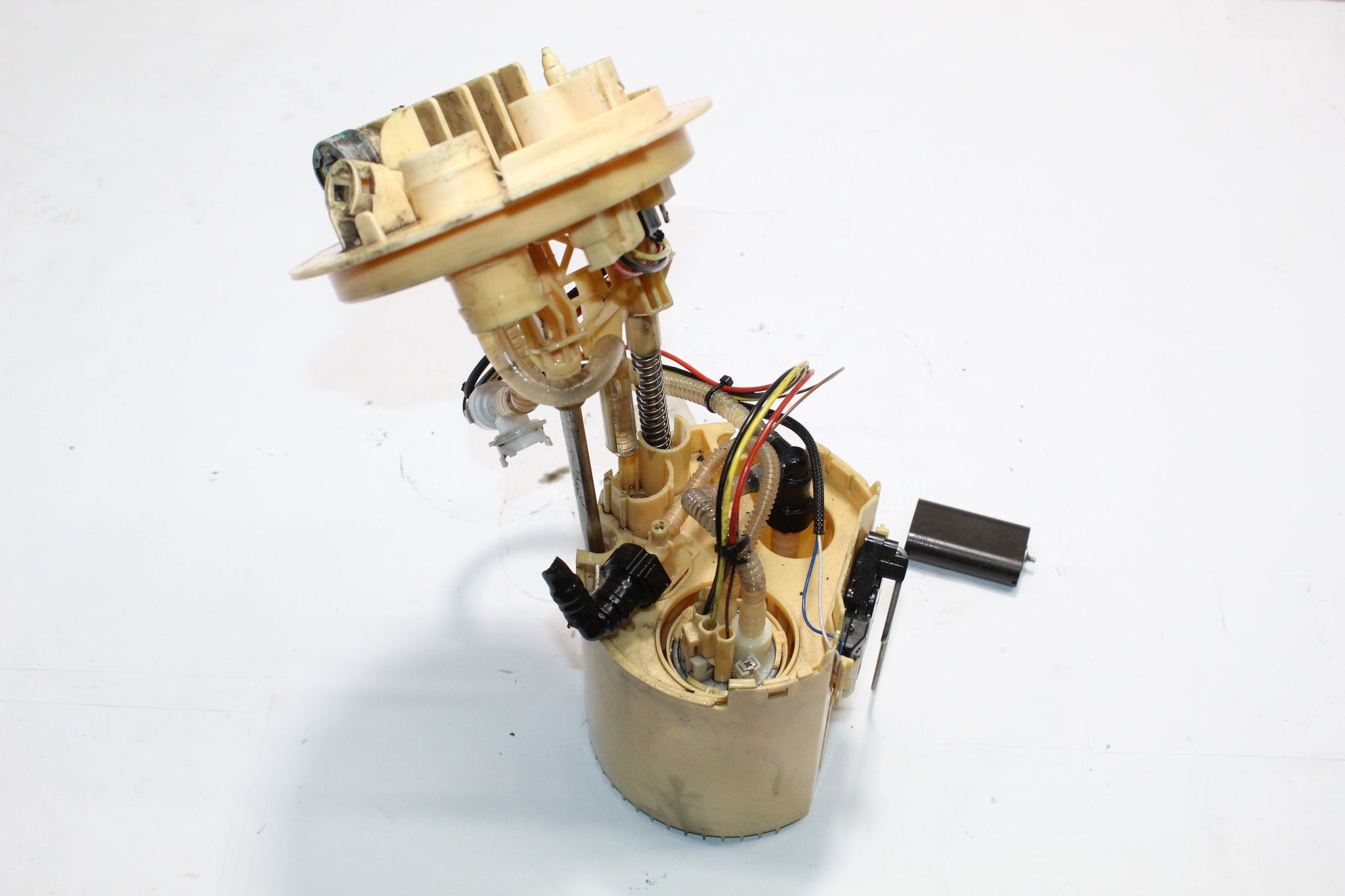 2015 RANGE ROVER EVOQUE 2.0 Fuel Pump Sender unit GJ32-9H307-EA