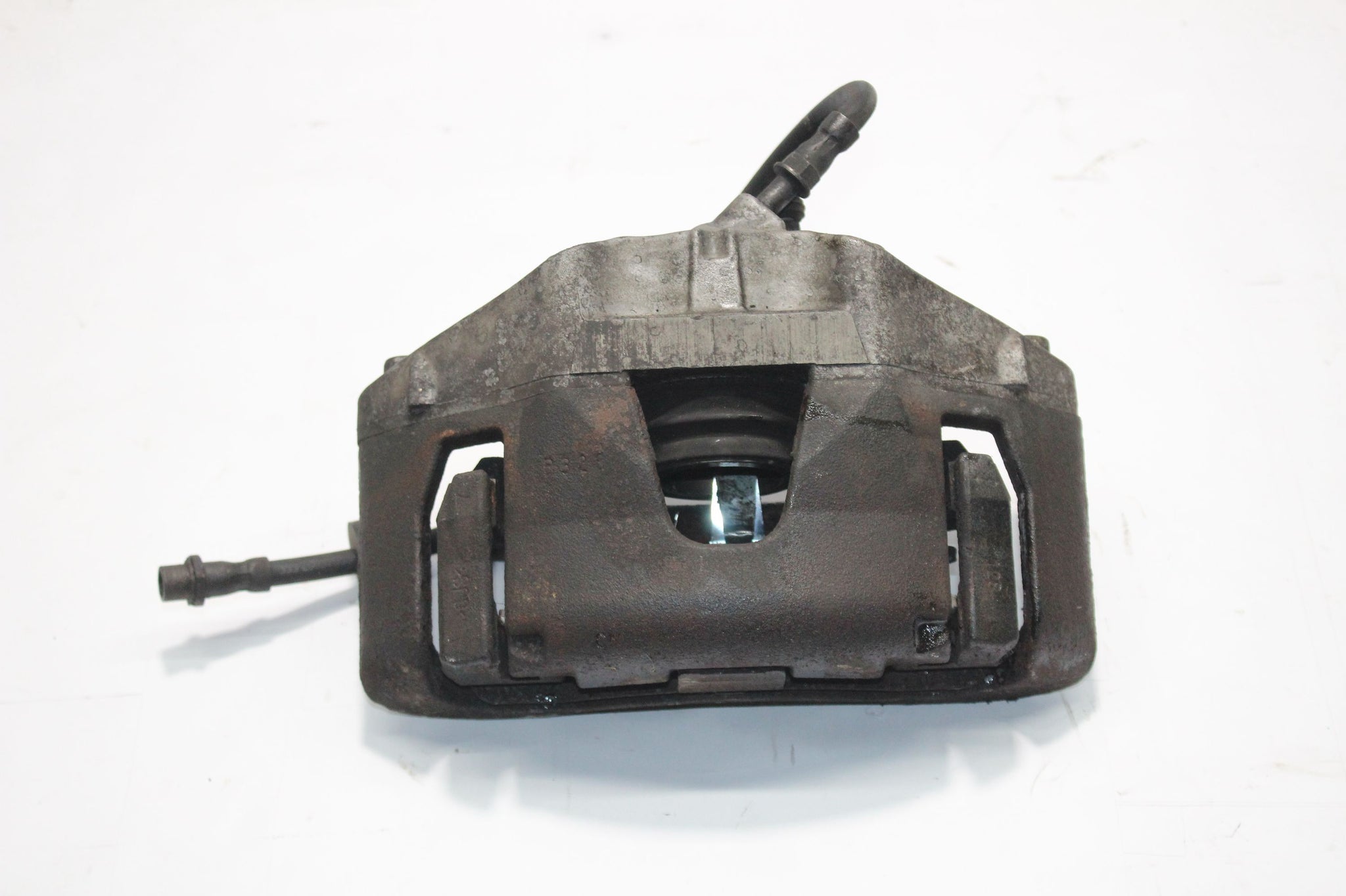 2013 VOLVO V40 2.0 LEFT SIDE FRONT BRAKE CALIPER