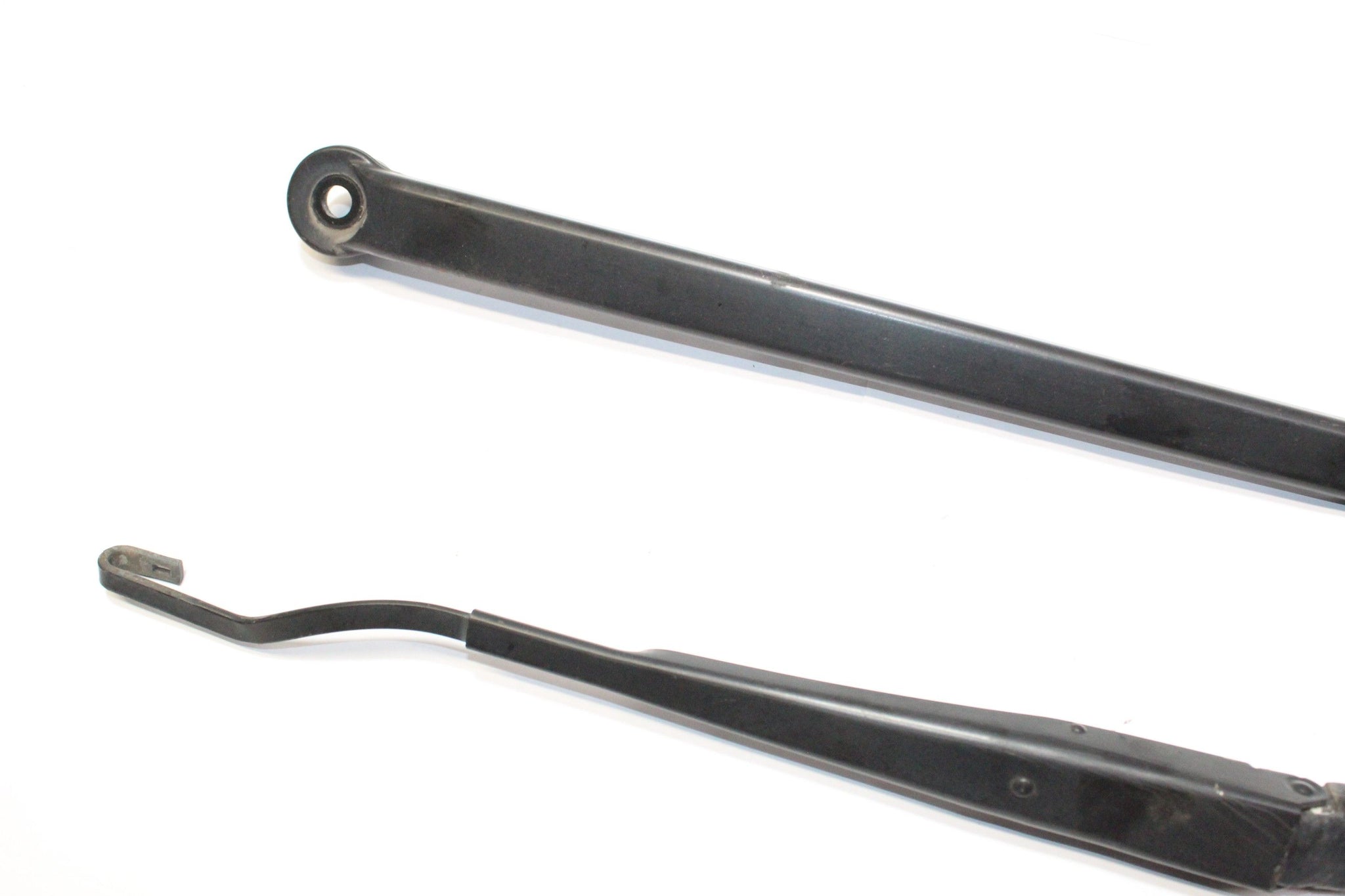 2007 LEXUS GS300 FRONT WINDSCREEN WIPER ARMS (PAIR)