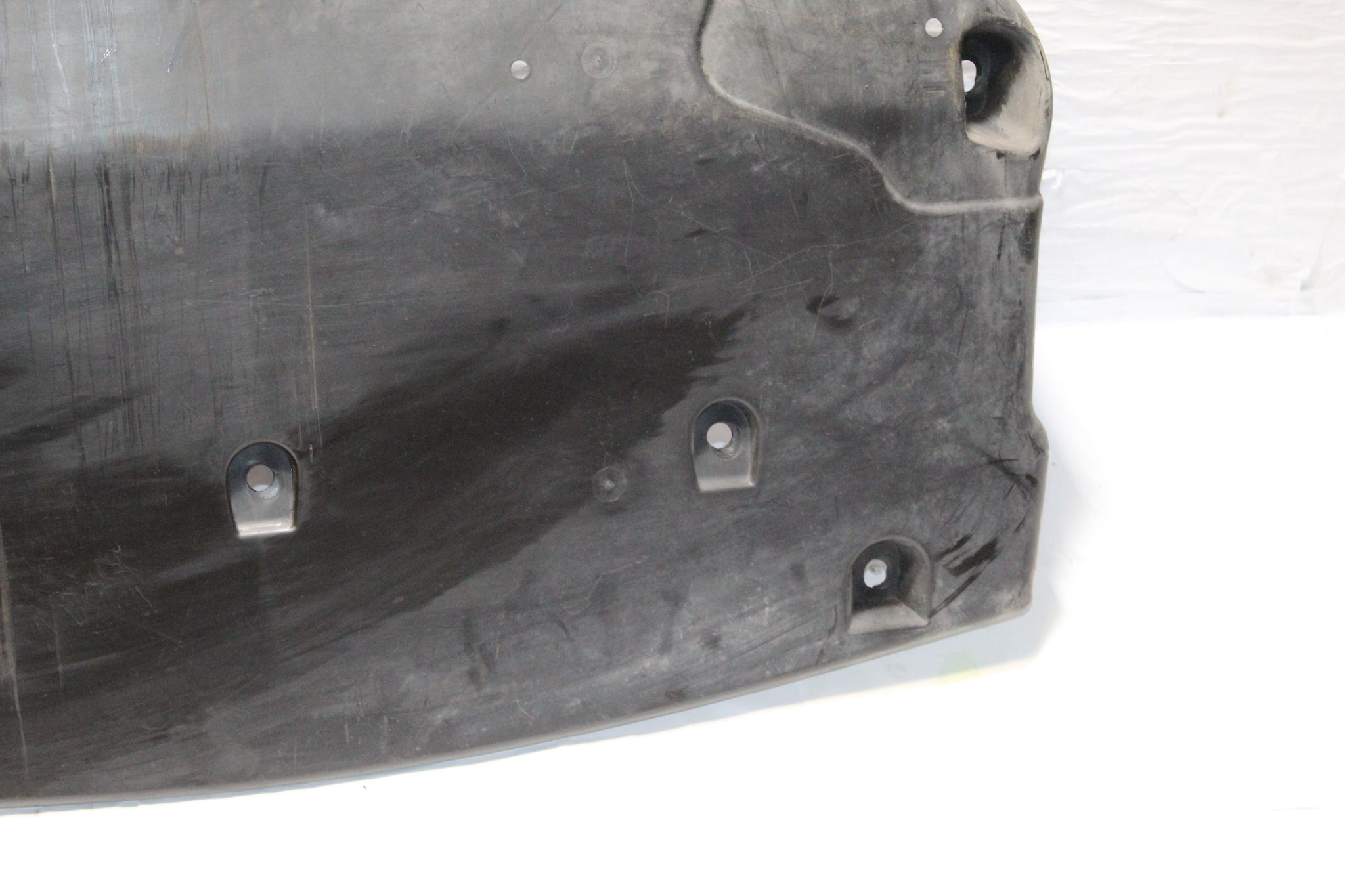 2017 MASERATI GHIBLI 3.0 Rear Under Tray Guard 670030778